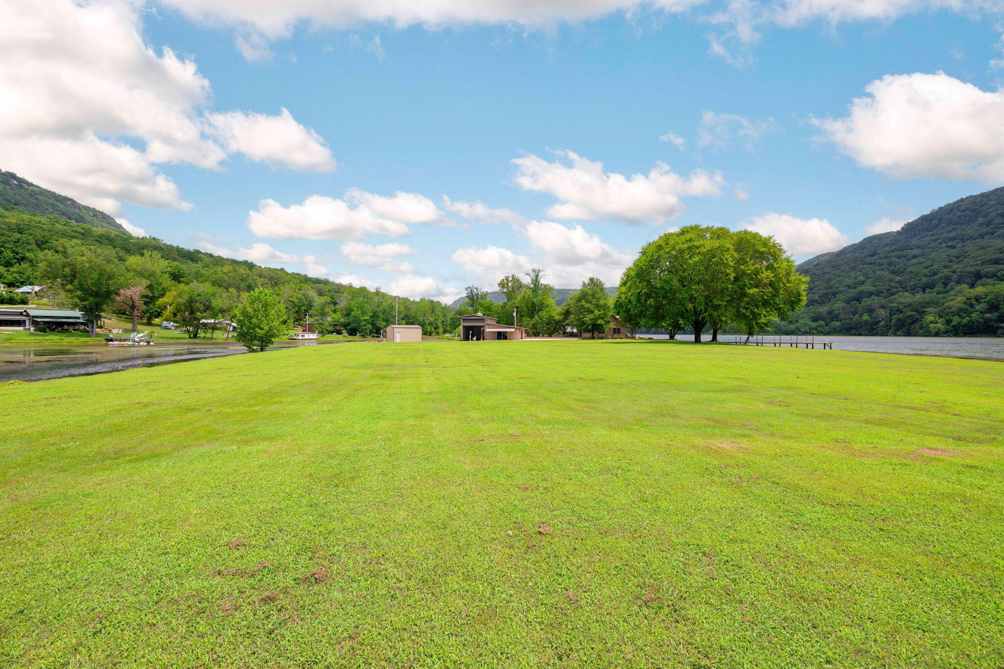 Whitwell, Tennessee, 37397, United States, 3 Bedrooms Bedrooms, ,2 BathroomsBathrooms,Residential,Active,1900160