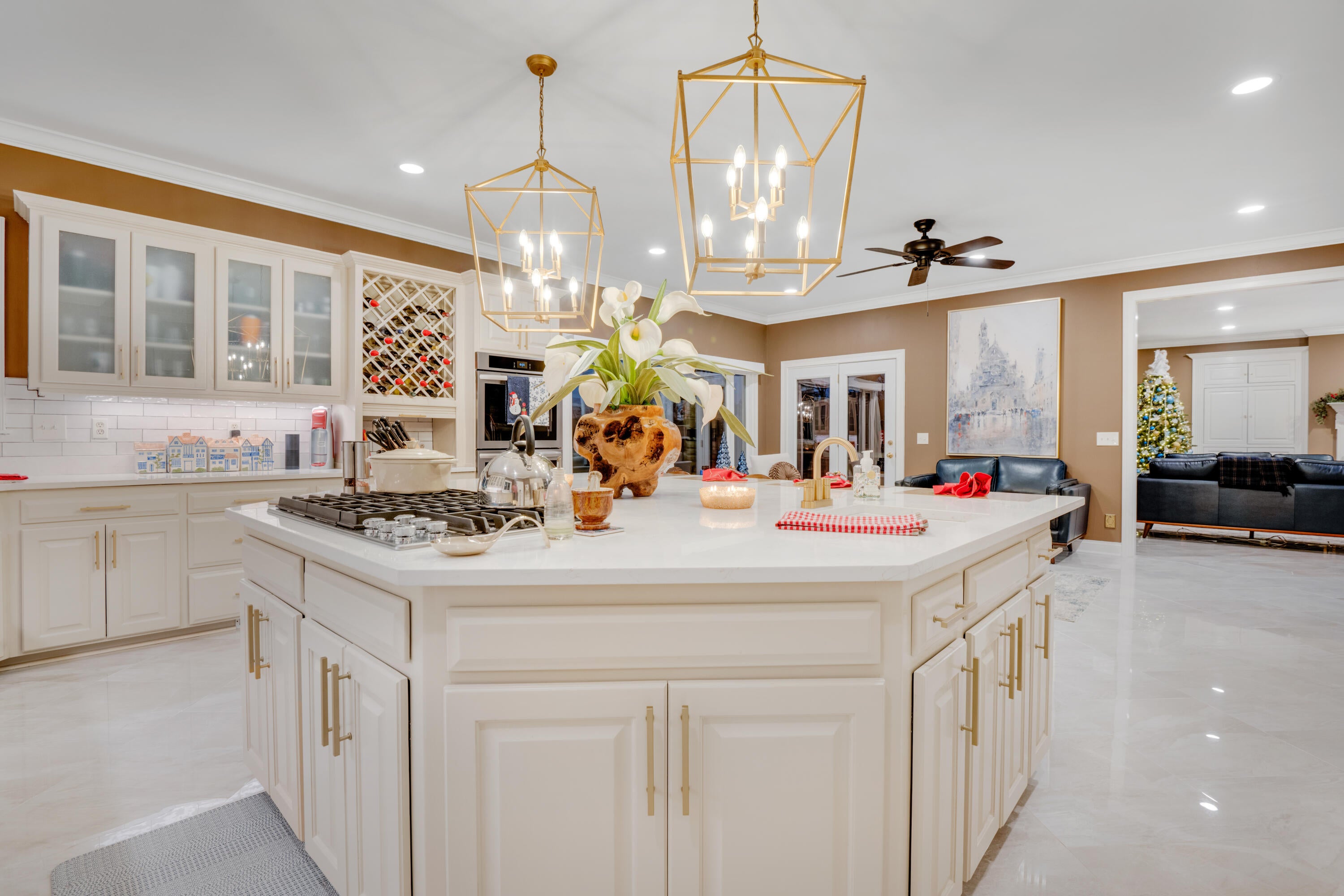 Chattanooga, Tennessee, 37416, United States, 4 Bedrooms Bedrooms, ,5 BathroomsBathrooms,Residential,Pending,2007030