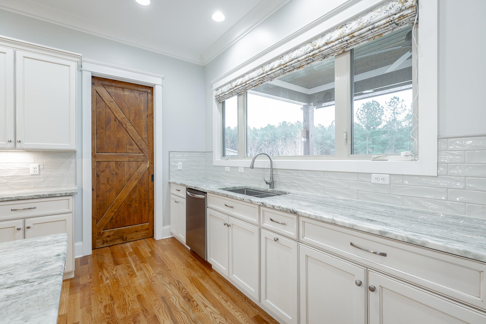 Jasper, Tennessee, 37347, United States, 3 Bedrooms Bedrooms, ,5 BathroomsBathrooms,Residential,Active,2002347