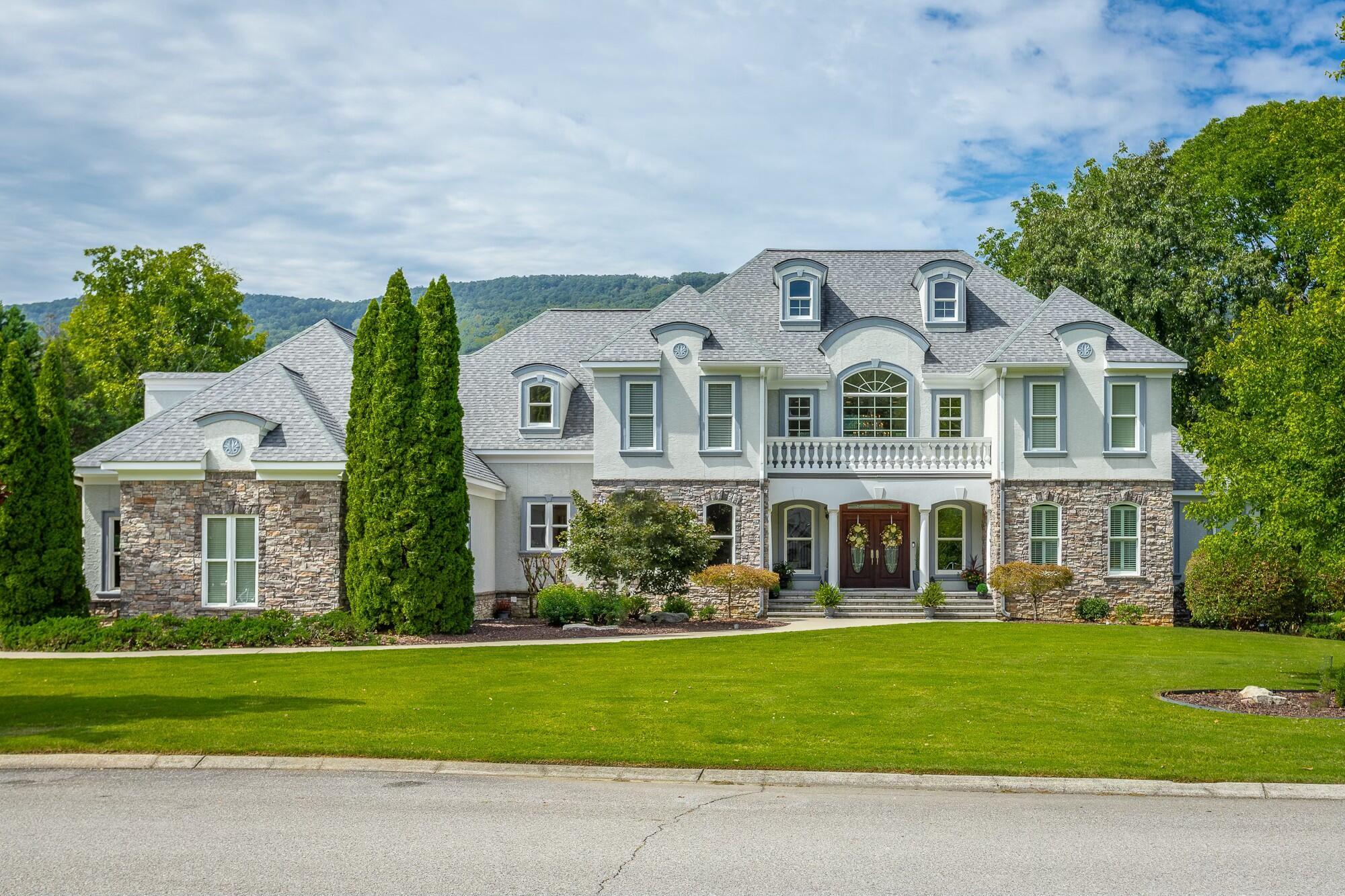 Chattanooga, Tennessee, 37419, United States, 5 Bedrooms Bedrooms, ,6 BathroomsBathrooms,Residential,Active,1762855
