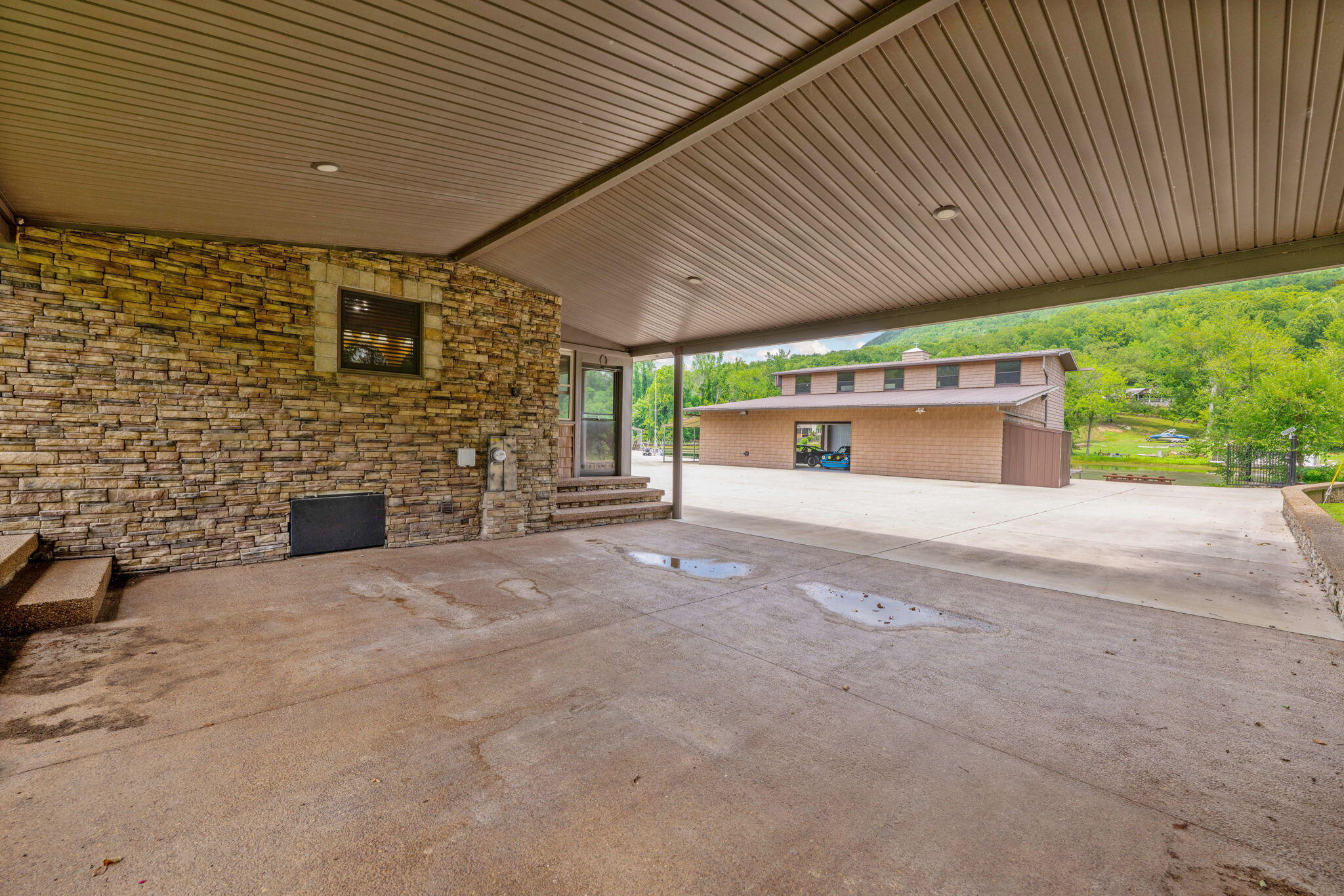 Whitwell, Tennessee, 37397, United States, 3 Bedrooms Bedrooms, ,2 BathroomsBathrooms,Residential,Active,1900160