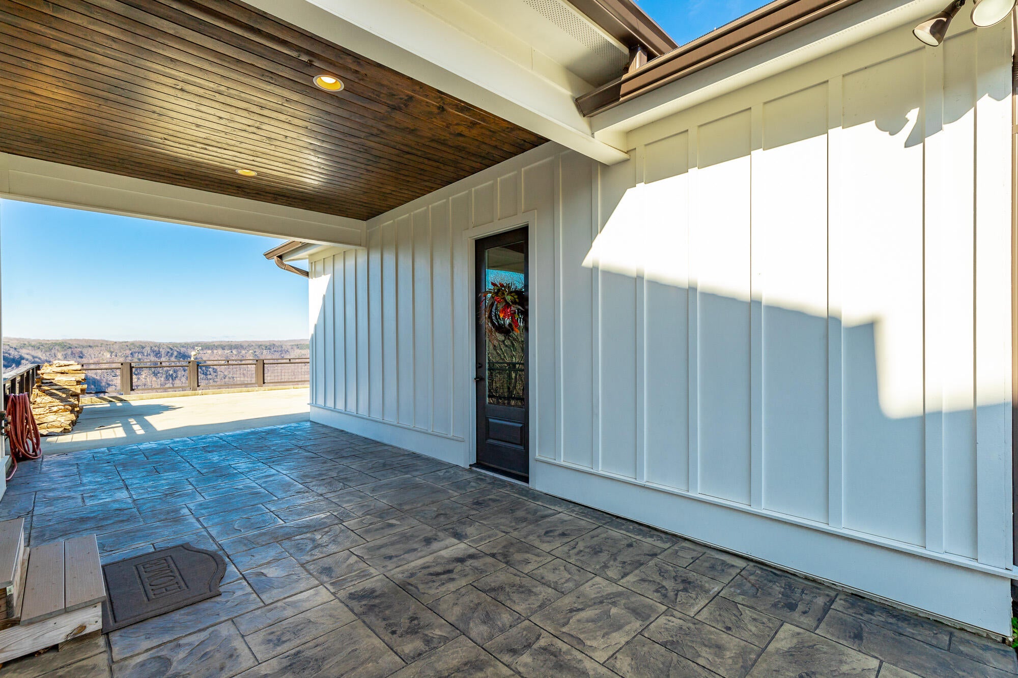 Jasper, Tennessee, 37347, United States, 3 Bedrooms Bedrooms, ,3 BathroomsBathrooms,Residential,Active,2002330