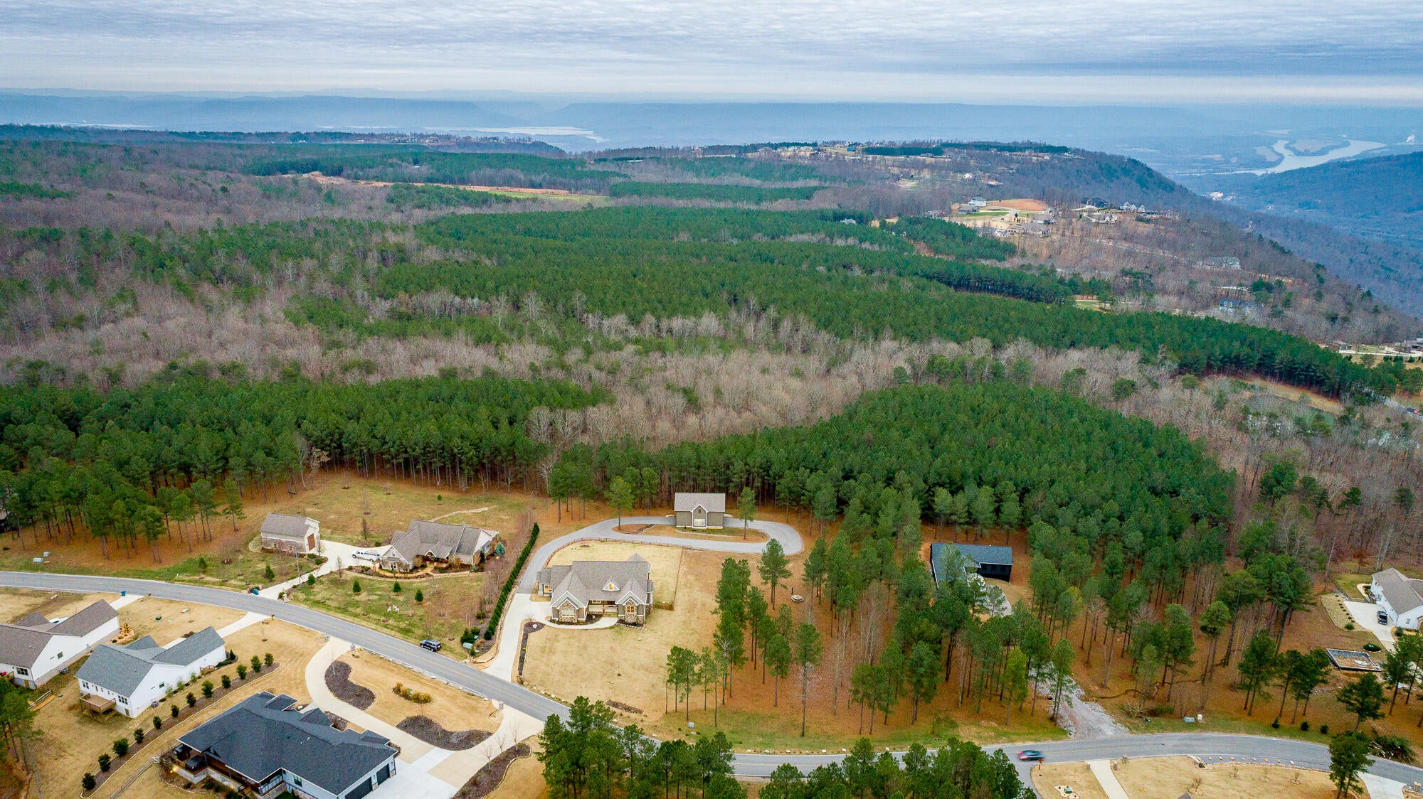 Jasper, Tennessee, 37347, United States, 3 Bedrooms Bedrooms, ,5 BathroomsBathrooms,Residential,Active,2002347