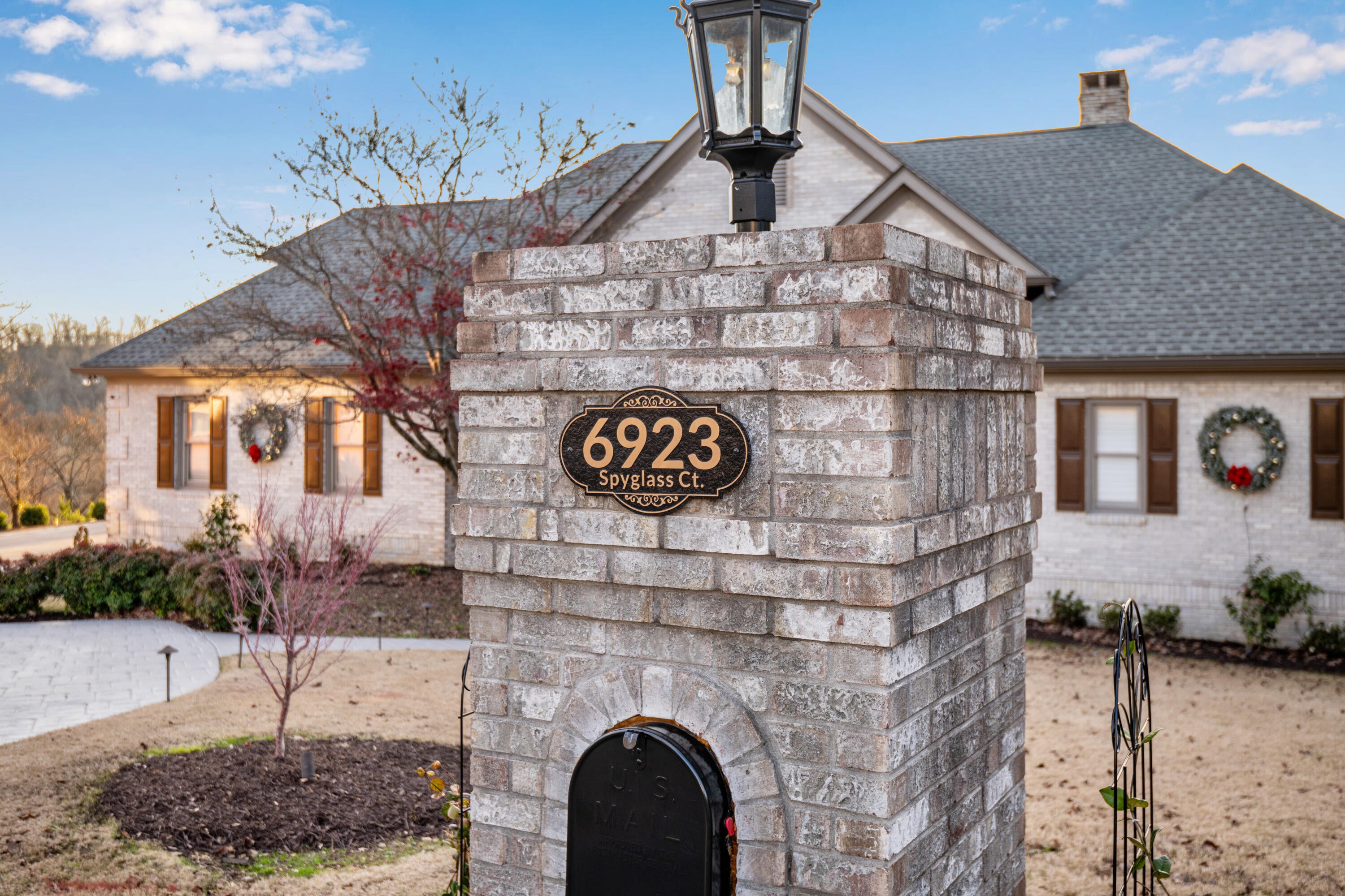 Chattanooga, Tennessee, 37416, United States, 4 Bedrooms Bedrooms, ,5 BathroomsBathrooms,Residential,Pending,2007030