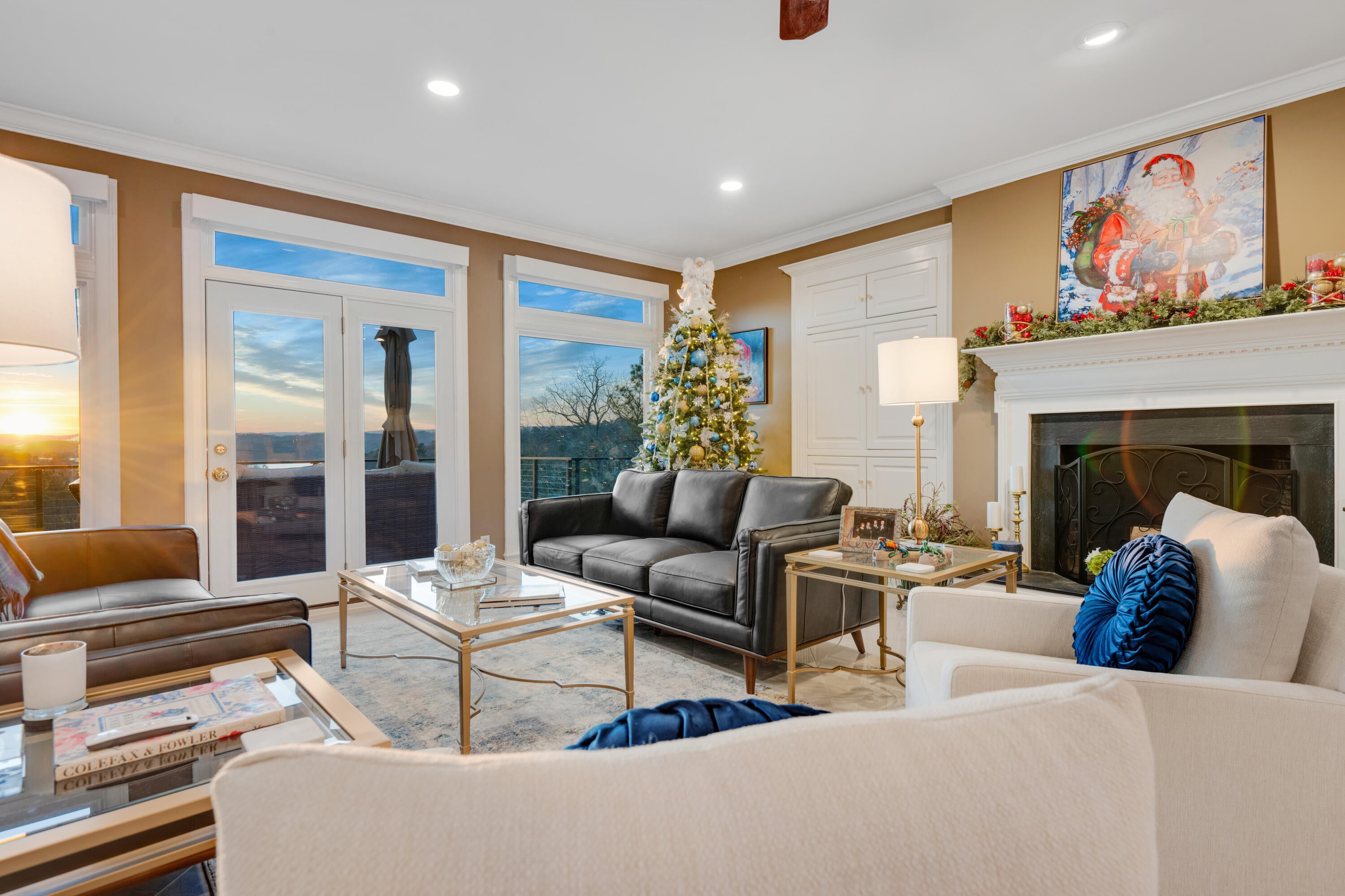 Chattanooga, Tennessee, 37416, United States, 4 Bedrooms Bedrooms, ,5 BathroomsBathrooms,Residential,Pending,2007030