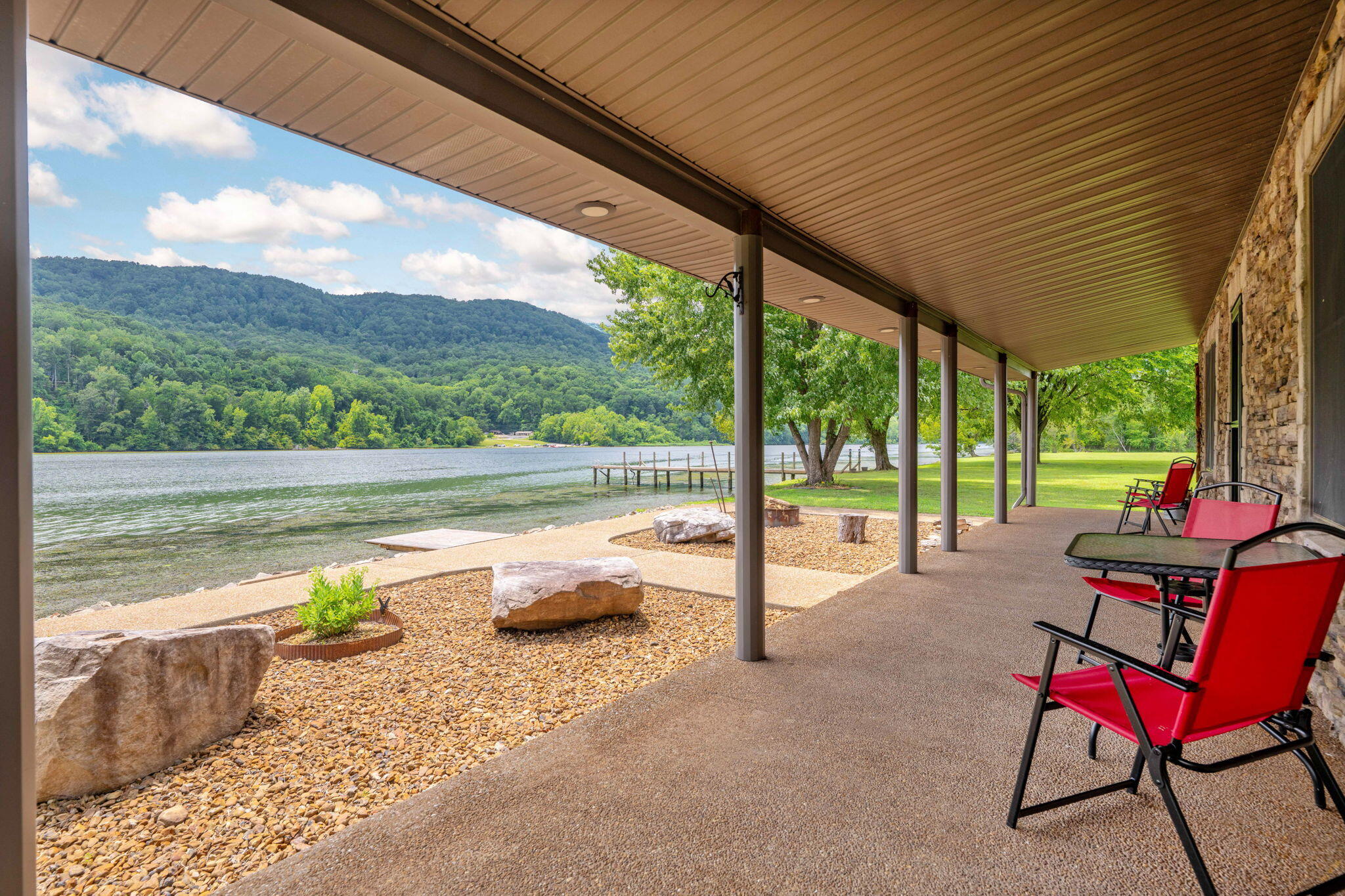 Whitwell, Tennessee, 37397, United States, 3 Bedrooms Bedrooms, ,2 BathroomsBathrooms,Residential,Active,1900160