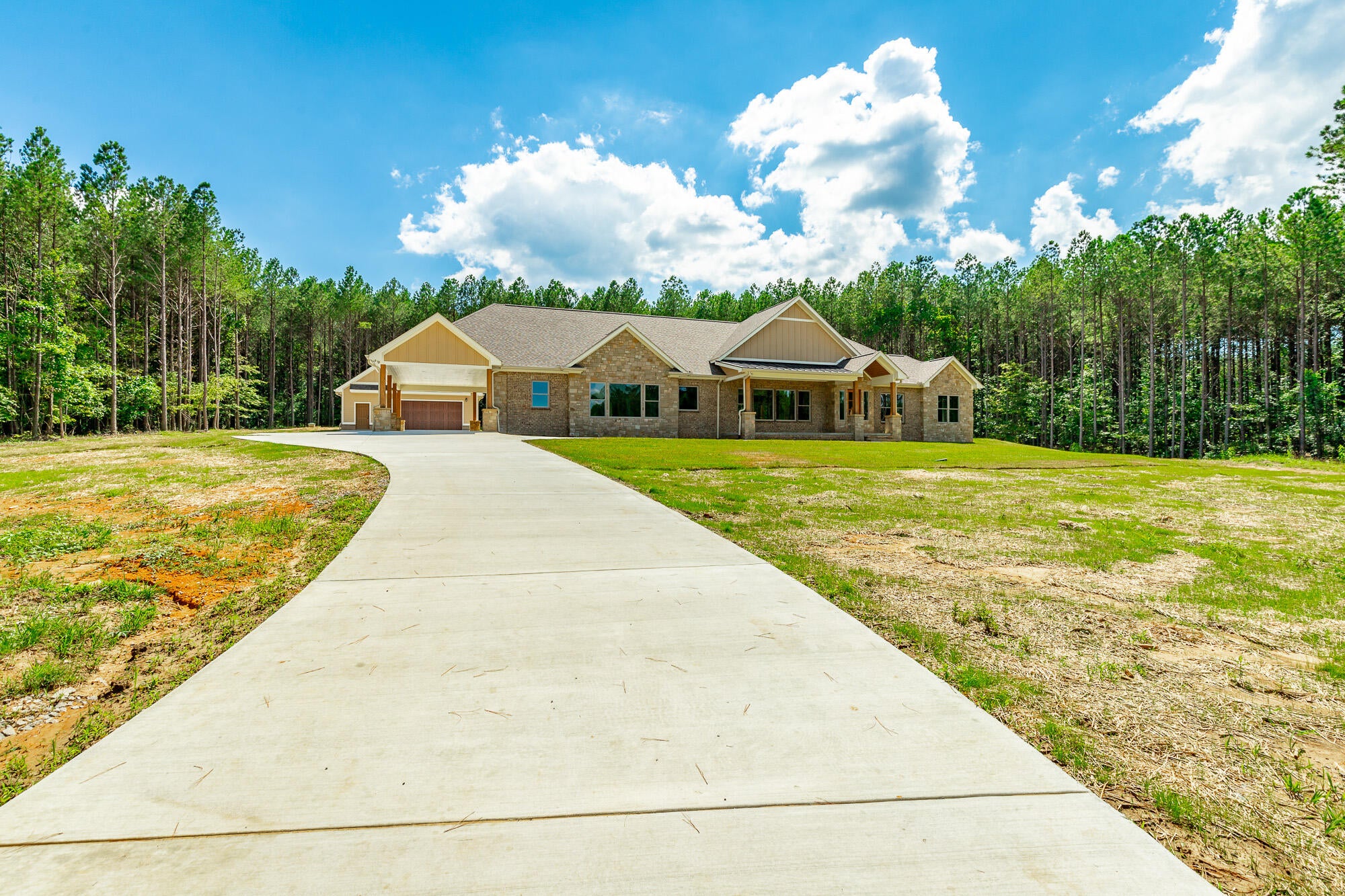 Jasper, Tennessee, 37347, United States, 3 Bedrooms Bedrooms, ,3 BathroomsBathrooms,Residential,Active,1965825