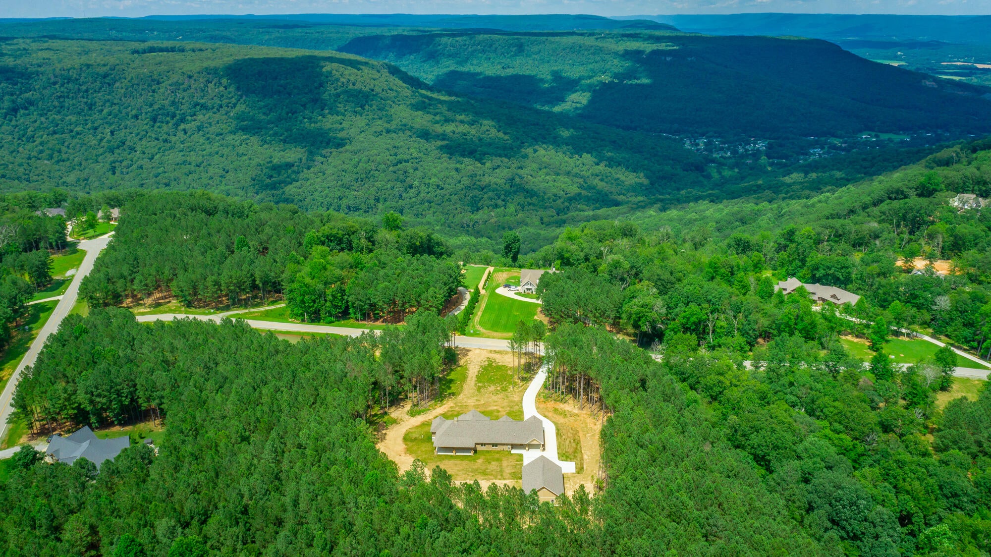 Jasper, Tennessee, 37347, United States, 3 Bedrooms Bedrooms, ,3 BathroomsBathrooms,Residential,Active,1965825