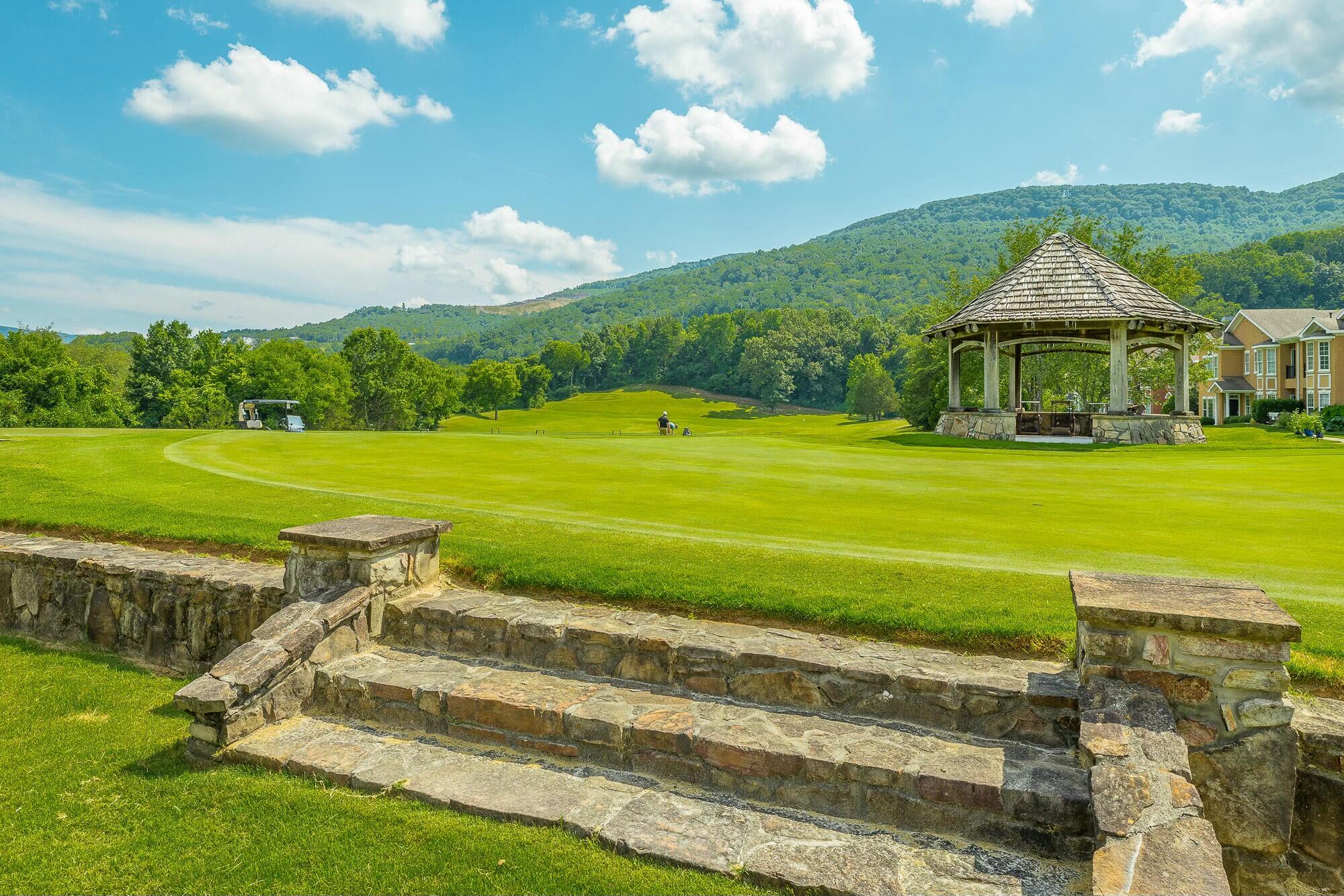 Chattanooga, Tennessee, 37419, United States, 5 Bedrooms Bedrooms, ,6 BathroomsBathrooms,Residential,Active,1762855