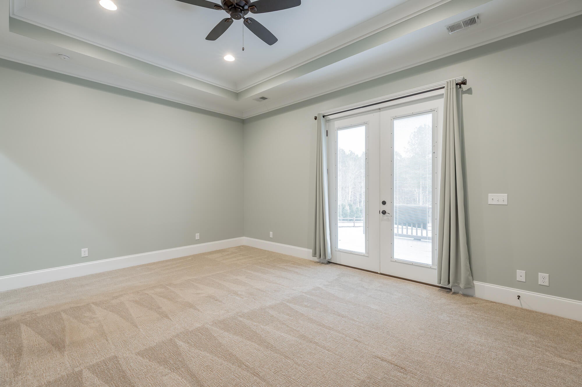 Jasper, Tennessee, 37347, United States, 3 Bedrooms Bedrooms, ,5 BathroomsBathrooms,Residential,Active,2002347