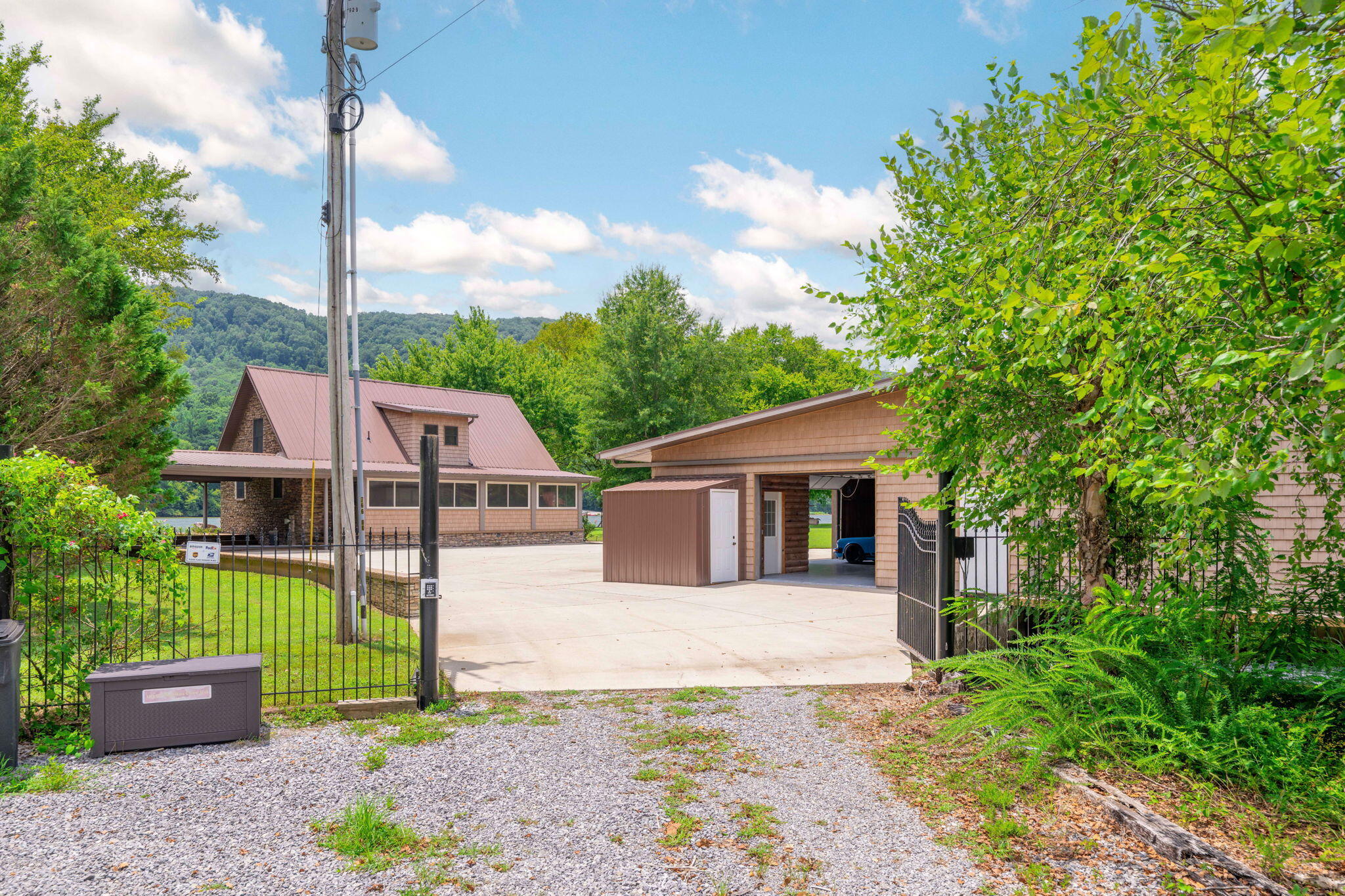 Whitwell, Tennessee, 37397, United States, 3 Bedrooms Bedrooms, ,2 BathroomsBathrooms,Residential,Active,1900160