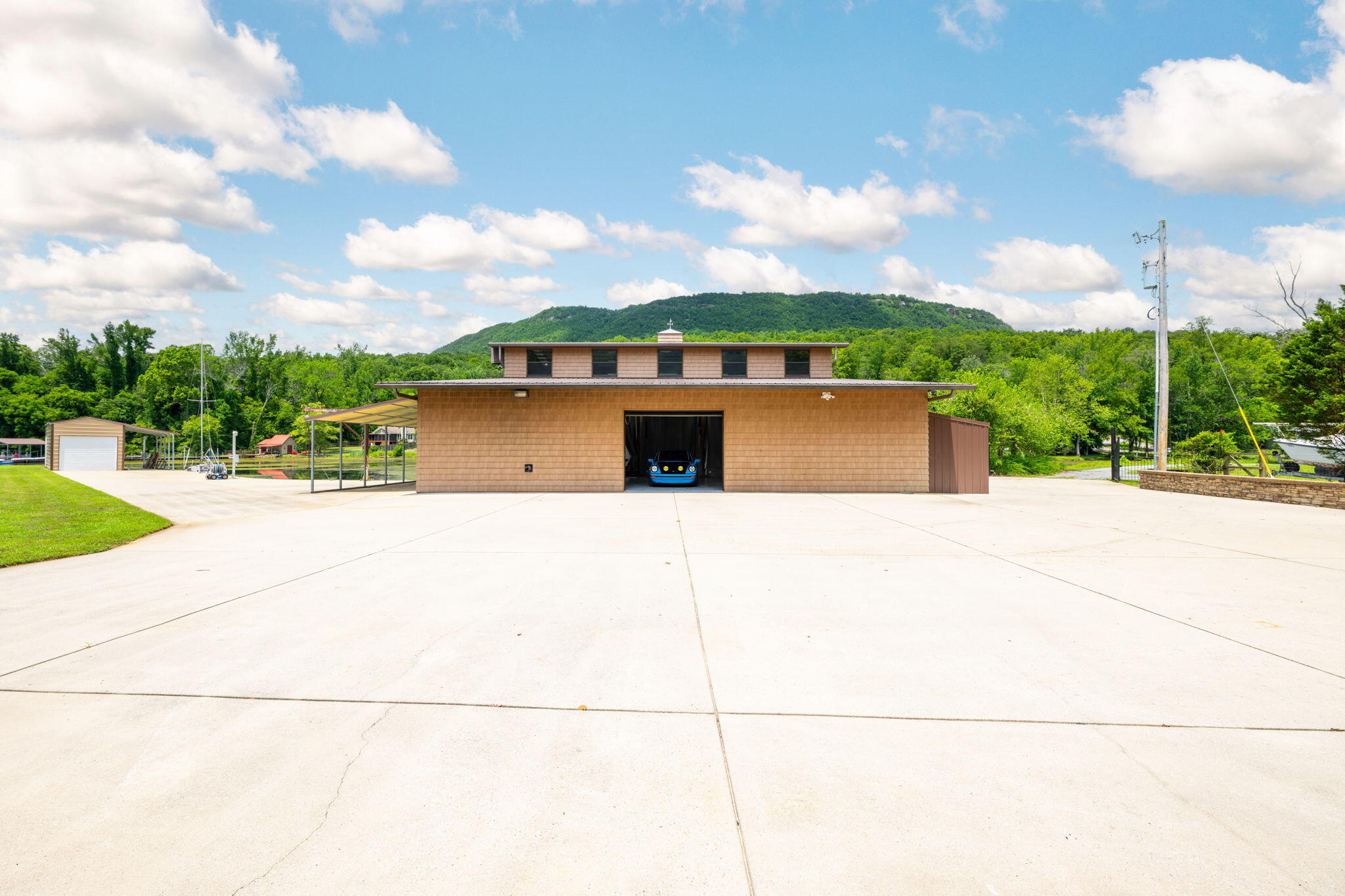 Whitwell, Tennessee, 37397, United States, 3 Bedrooms Bedrooms, ,2 BathroomsBathrooms,Residential,Active,1900160