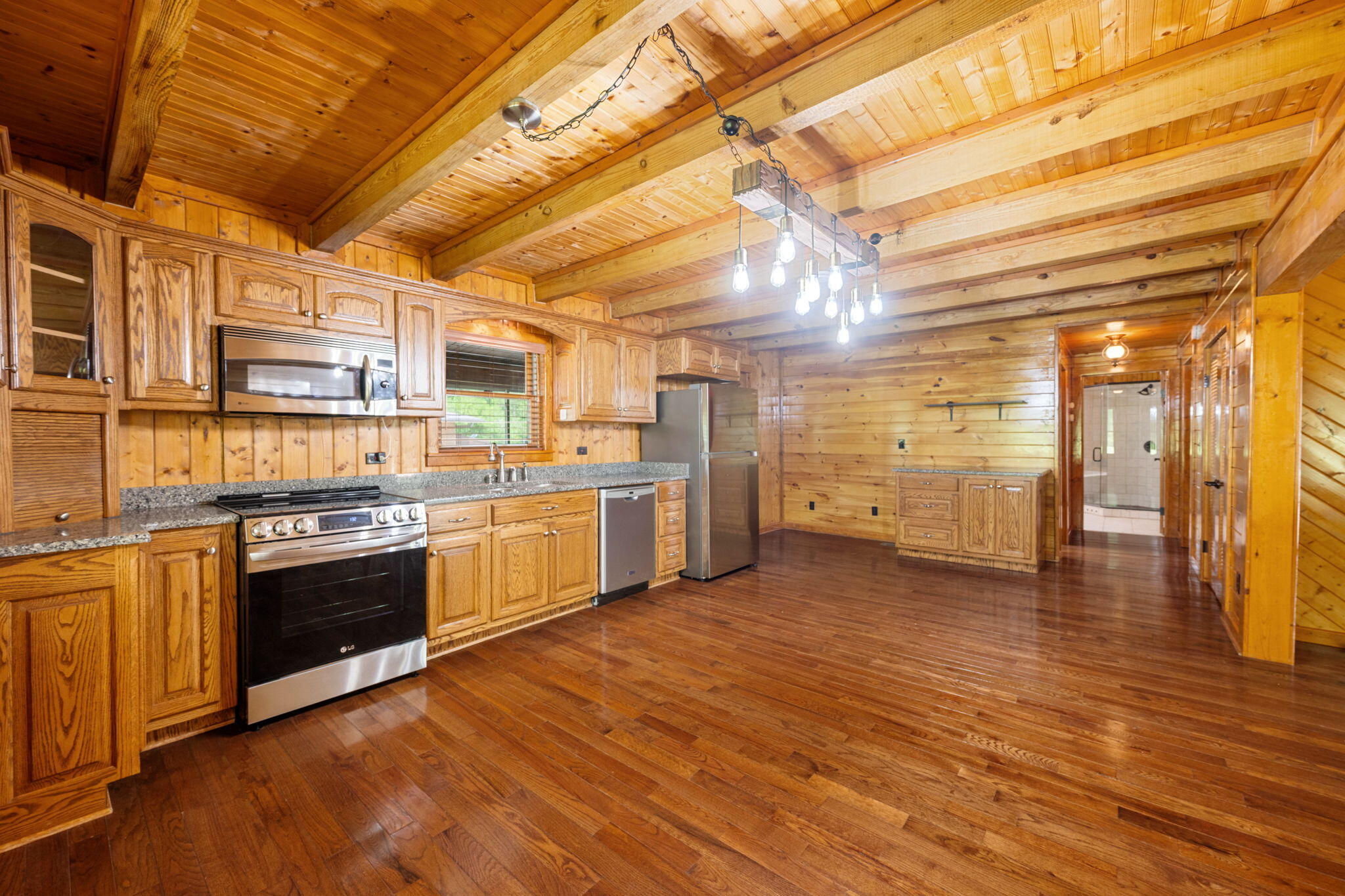 Whitwell, Tennessee, 37397, United States, 3 Bedrooms Bedrooms, ,2 BathroomsBathrooms,Residential,Active,1900160