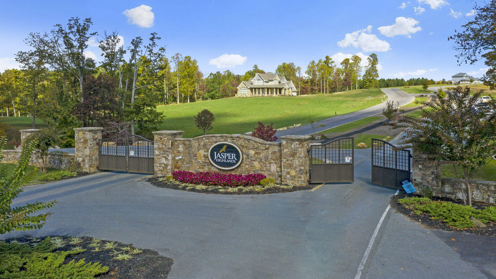 Jasper, Tennessee, 37347, United States, 3 Bedrooms Bedrooms, ,3 BathroomsBathrooms,Residential,Active,1965825