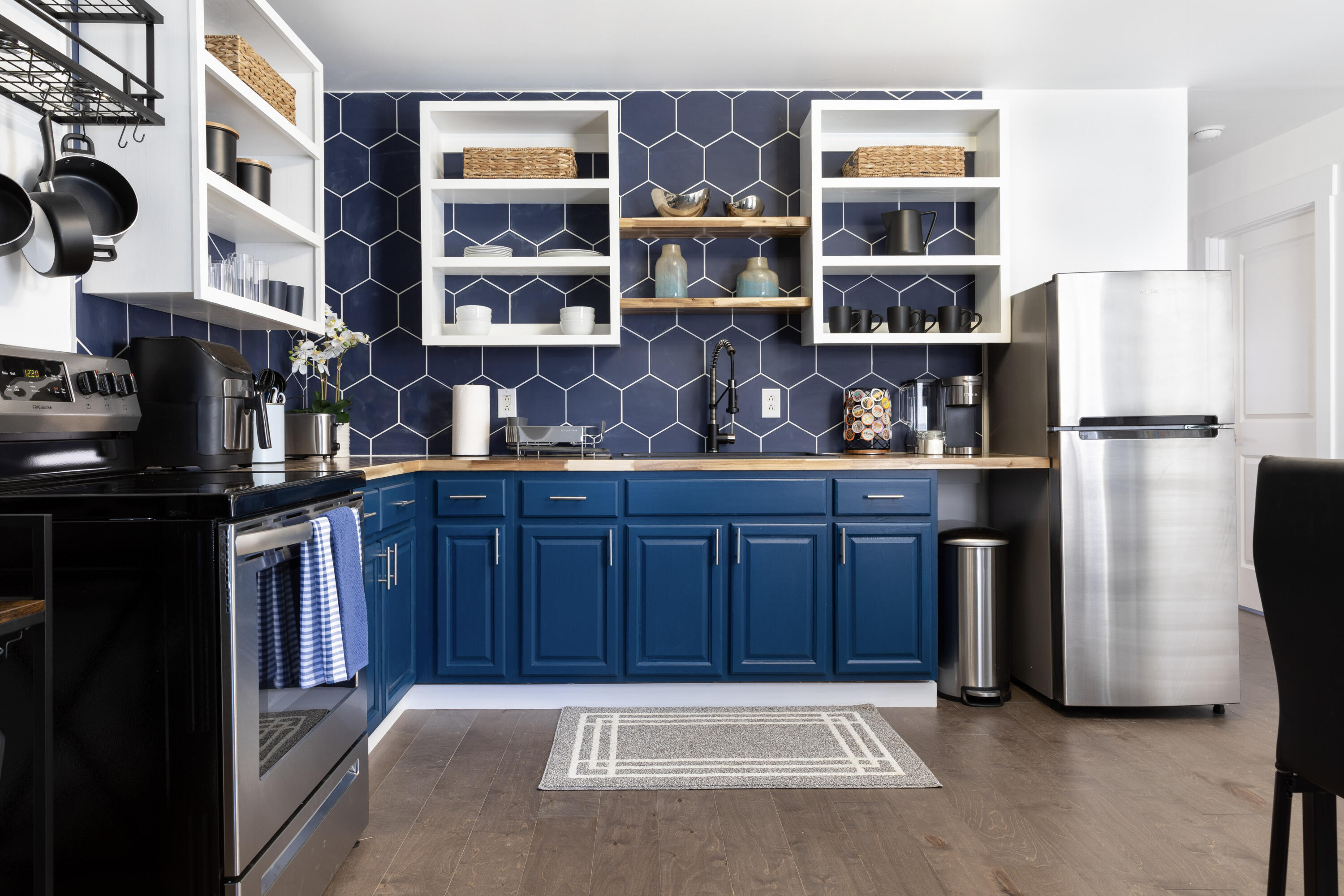 Delano, Tennessee, 37325, United States, 10 Bedrooms Bedrooms, ,5 BathroomsBathrooms,Residential,Active,1880305