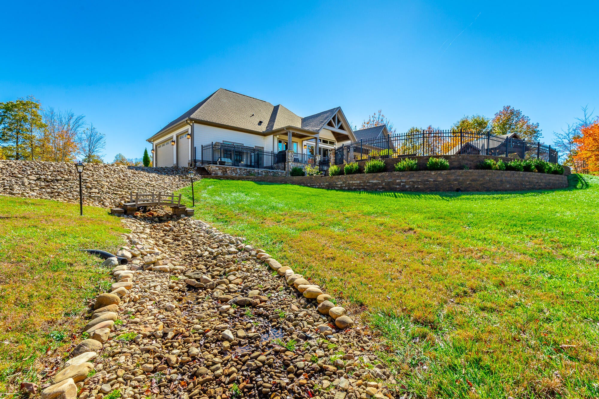 Jasper, Tennessee, 37347, United States, 3 Bedrooms Bedrooms, ,4 BathroomsBathrooms,Residential,Active,1987217