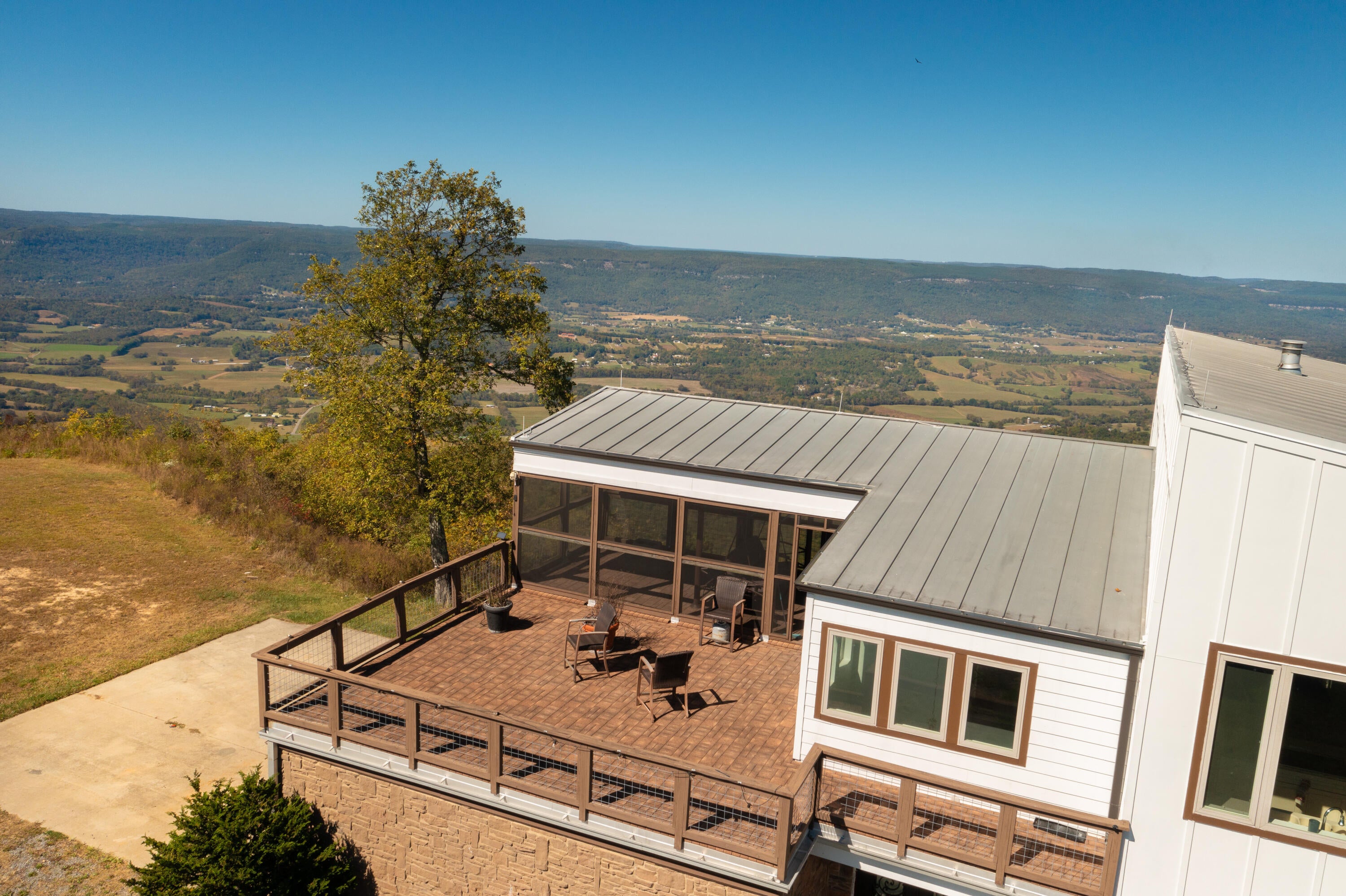 Graysville, Tennessee, 37338, United States, 4 Bedrooms Bedrooms, ,4 BathroomsBathrooms,Residential,Active,1952475