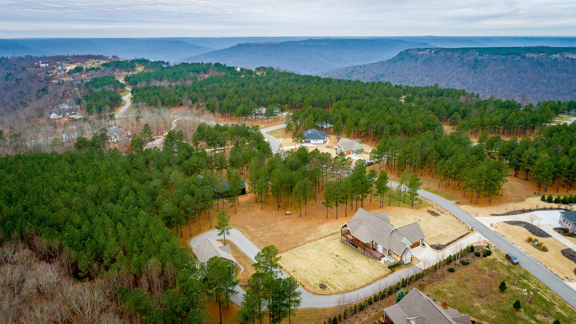 Jasper, Tennessee, 37347, United States, 3 Bedrooms Bedrooms, ,5 BathroomsBathrooms,Residential,Active,2002347