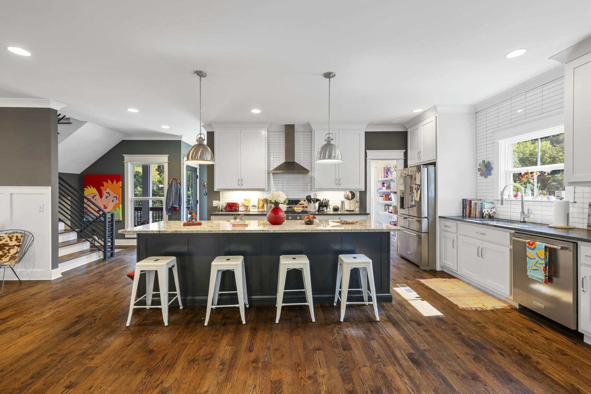 Chattanooga, Tennessee, 37405, United States, 4 Bedrooms Bedrooms, ,4 BathroomsBathrooms,Residential,Active,1893208
