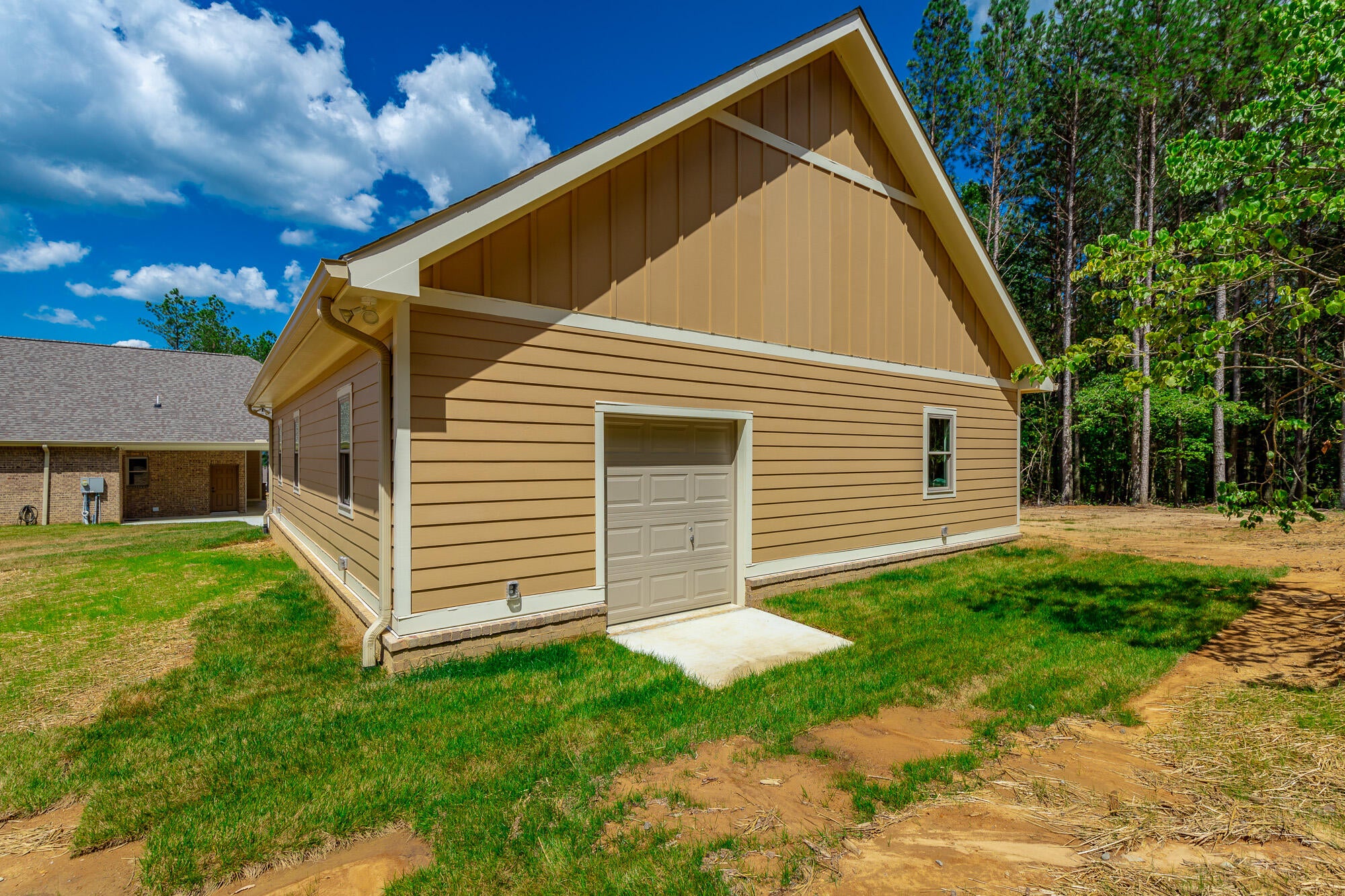 Jasper, Tennessee, 37347, United States, 3 Bedrooms Bedrooms, ,3 BathroomsBathrooms,Residential,Active,1965825