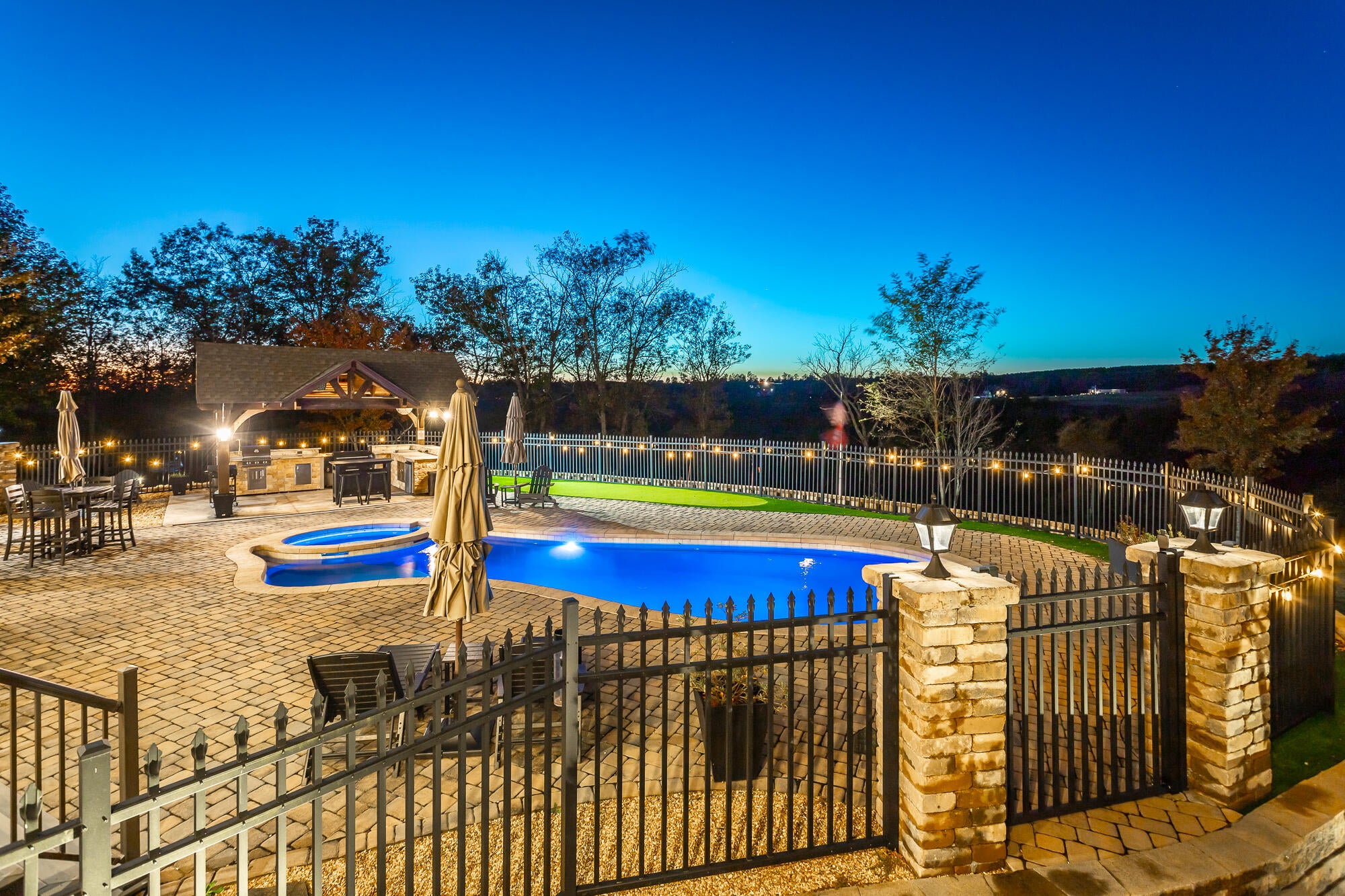 Jasper, Tennessee, 37347, United States, 3 Bedrooms Bedrooms, ,4 BathroomsBathrooms,Residential,Active,1987217