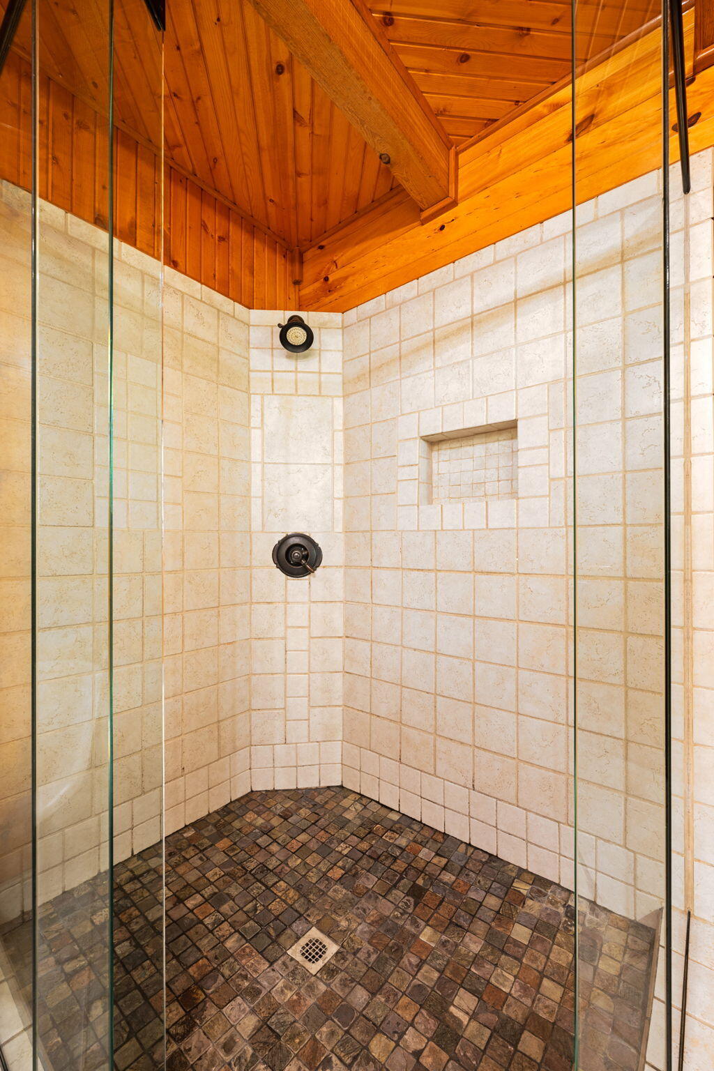 Whitwell, Tennessee, 37397, United States, 3 Bedrooms Bedrooms, ,2 BathroomsBathrooms,Residential,Active,1900160