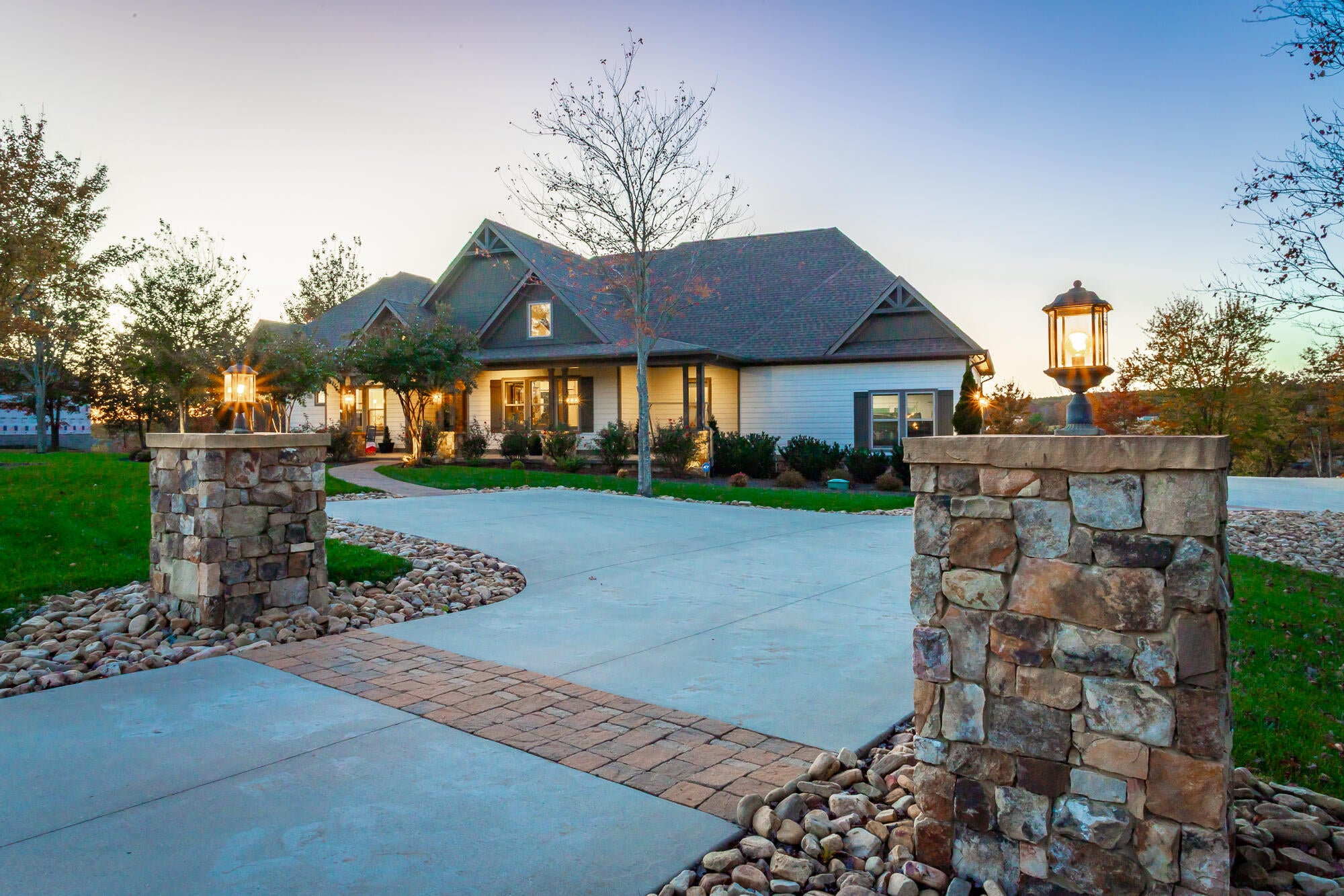 Jasper, Tennessee, 37347, United States, 3 Bedrooms Bedrooms, ,4 BathroomsBathrooms,Residential,Active,1987217