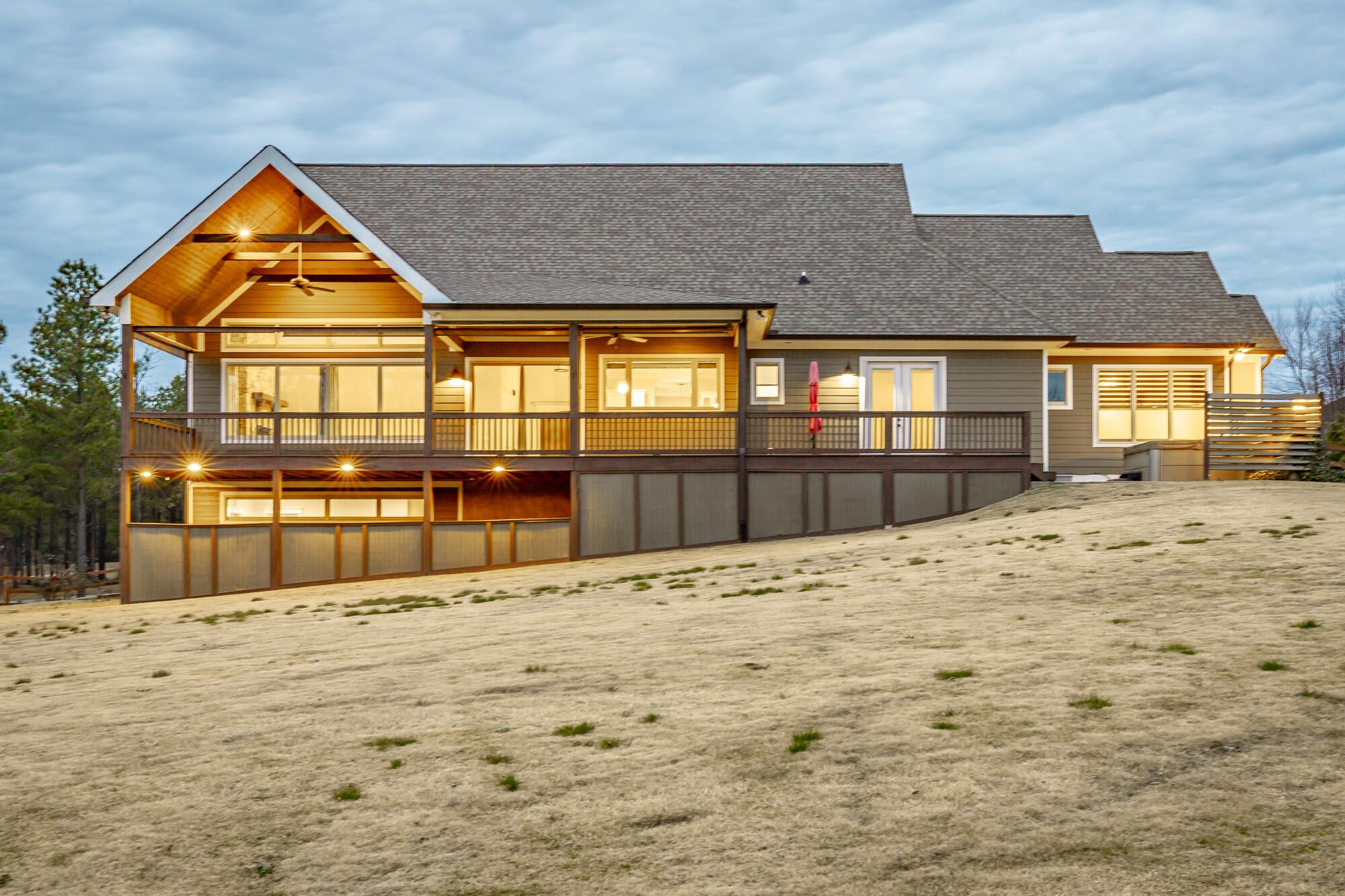 Jasper, Tennessee, 37347, United States, 3 Bedrooms Bedrooms, ,5 BathroomsBathrooms,Residential,Active,2002347