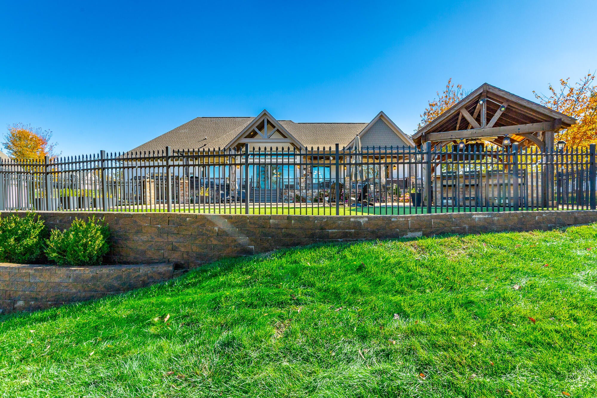 Jasper, Tennessee, 37347, United States, 3 Bedrooms Bedrooms, ,4 BathroomsBathrooms,Residential,Active,1987217