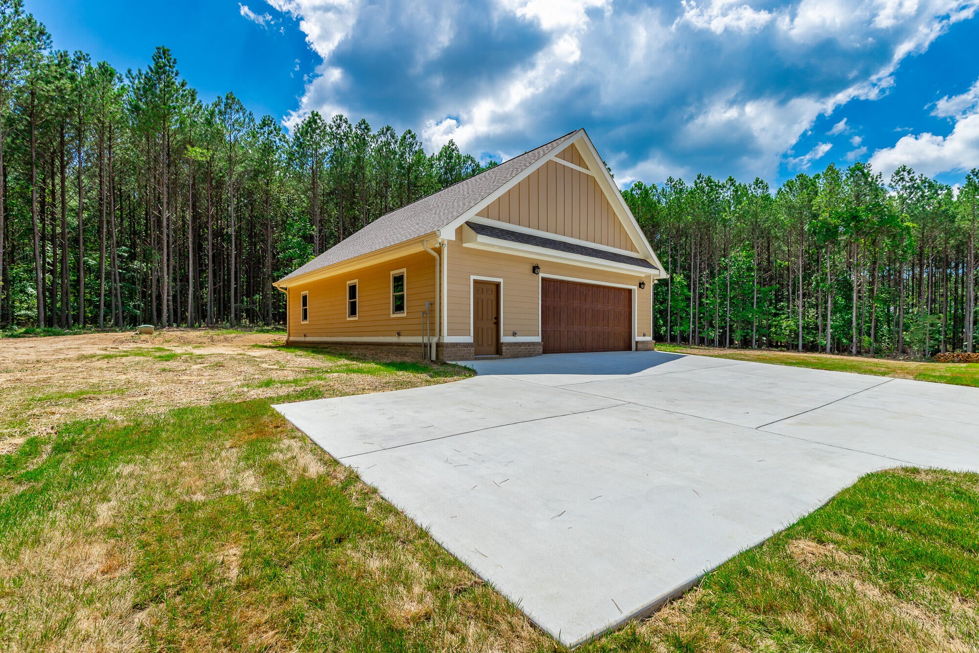 Jasper, Tennessee, 37347, United States, 3 Bedrooms Bedrooms, ,3 BathroomsBathrooms,Residential,Active,1965825