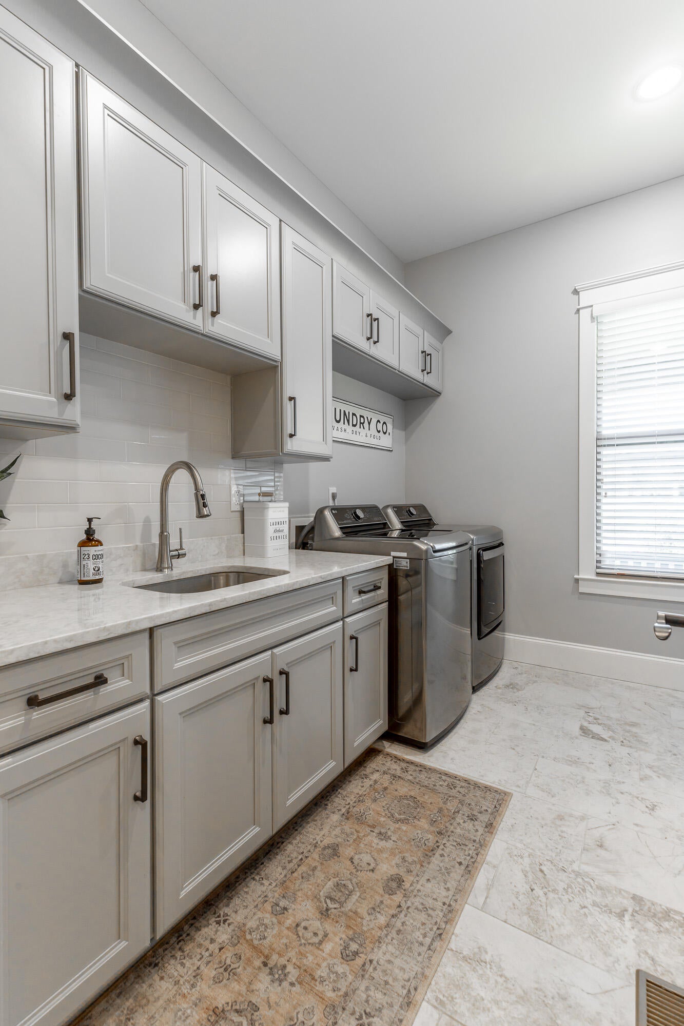 Jasper, Tennessee, 37347, United States, 3 Bedrooms Bedrooms, ,4 BathroomsBathrooms,Residential,Active,1987217