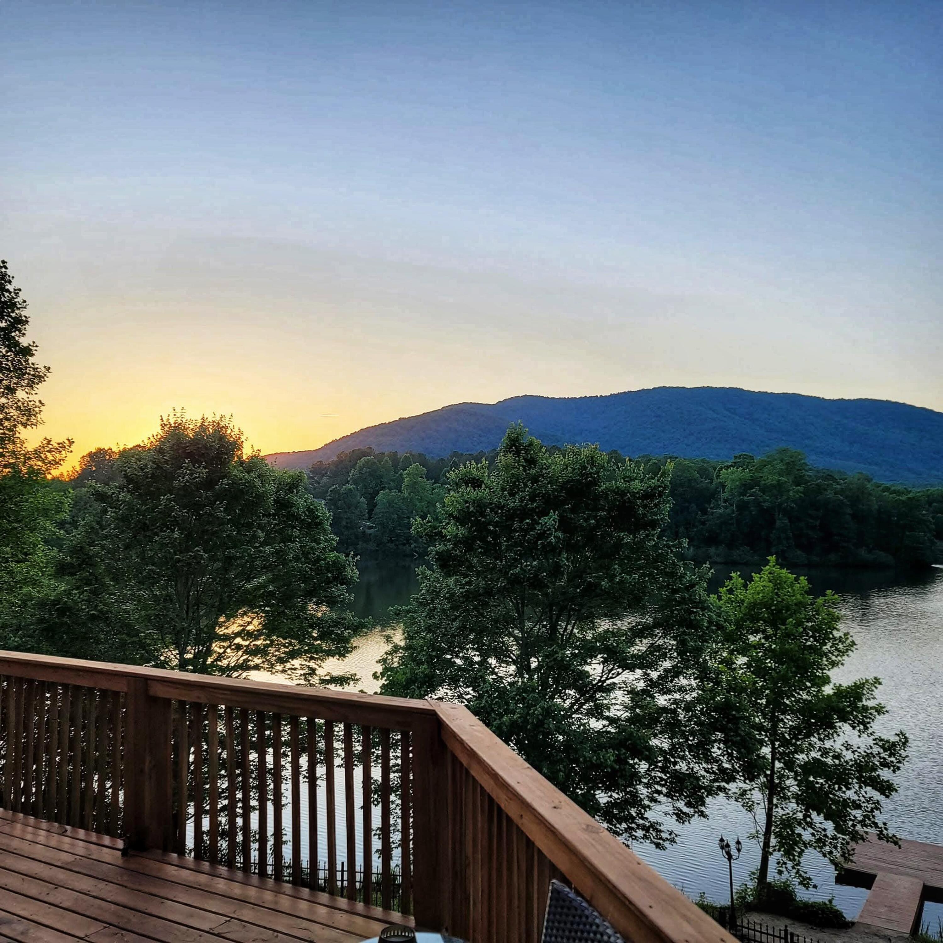 Cleveland, Georgia, 30528, United States, ,4 BathroomsBathrooms,Residential,Active,1770146