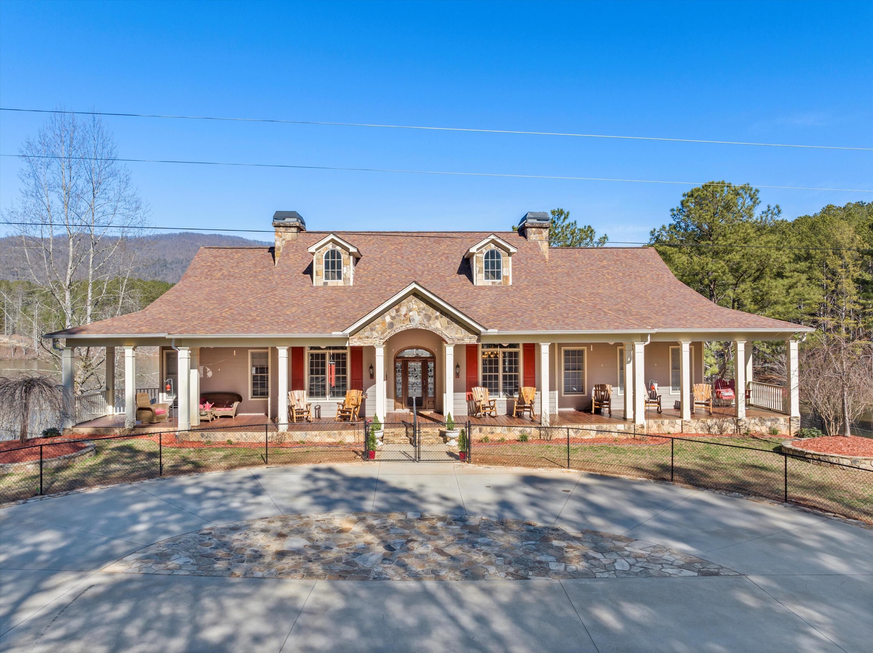 Cleveland, Georgia, 30528, United States, ,4 BathroomsBathrooms,Residential,Active,1770146