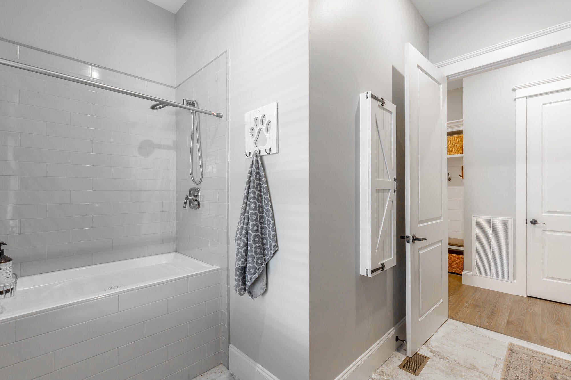 Jasper, Tennessee, 37347, United States, 3 Bedrooms Bedrooms, ,4 BathroomsBathrooms,Residential,Active,1987217