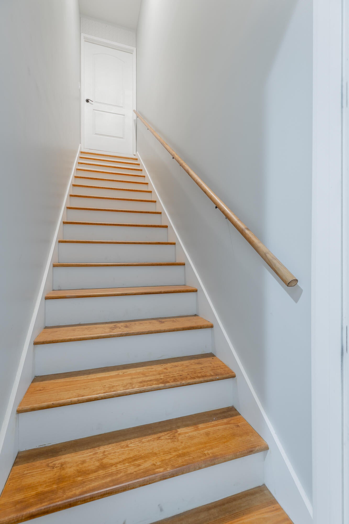 Jasper, Tennessee, 37347, United States, 3 Bedrooms Bedrooms, ,5 BathroomsBathrooms,Residential,Active,2002347