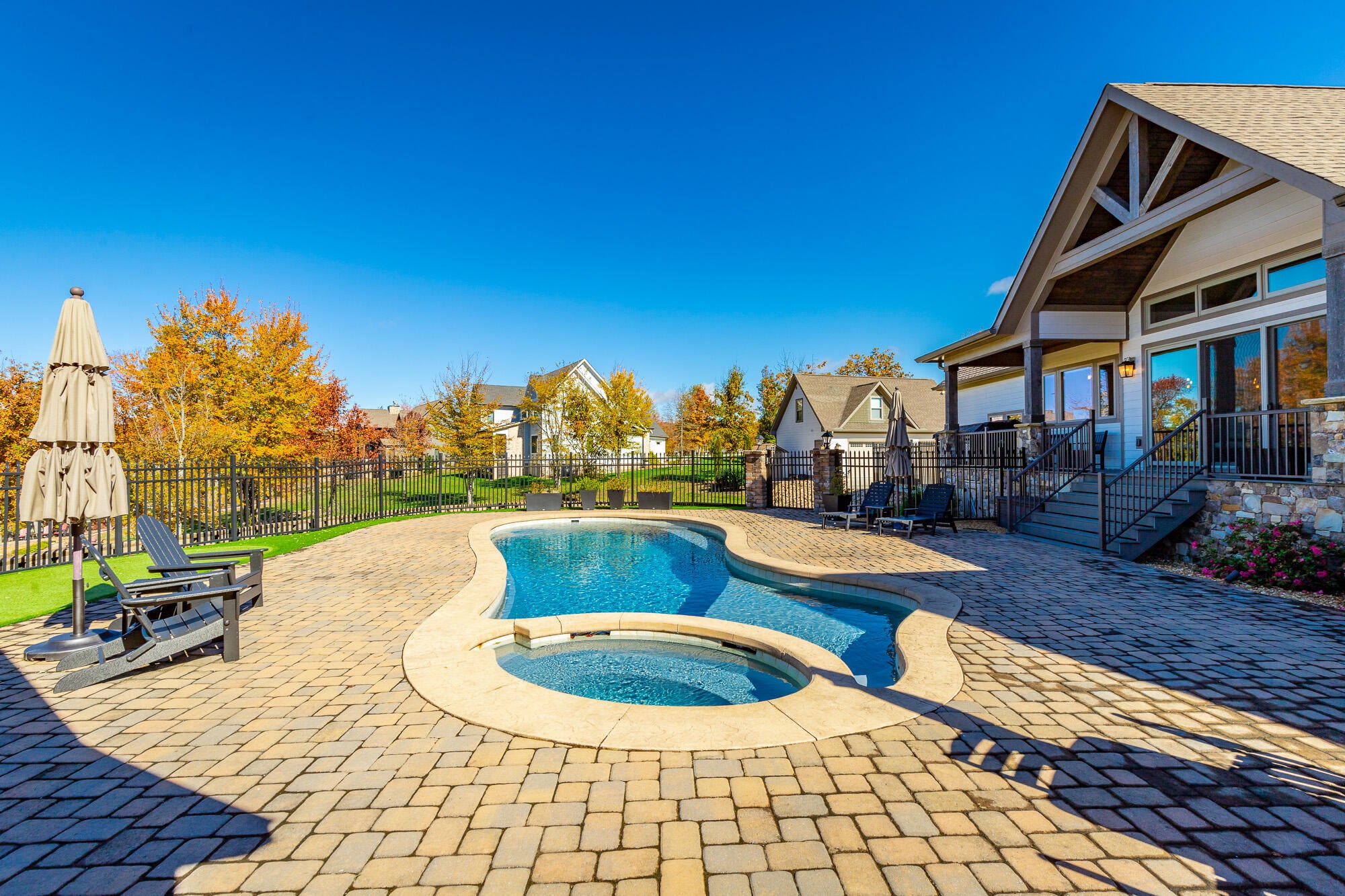 Jasper, Tennessee, 37347, United States, 3 Bedrooms Bedrooms, ,4 BathroomsBathrooms,Residential,Active,1987217