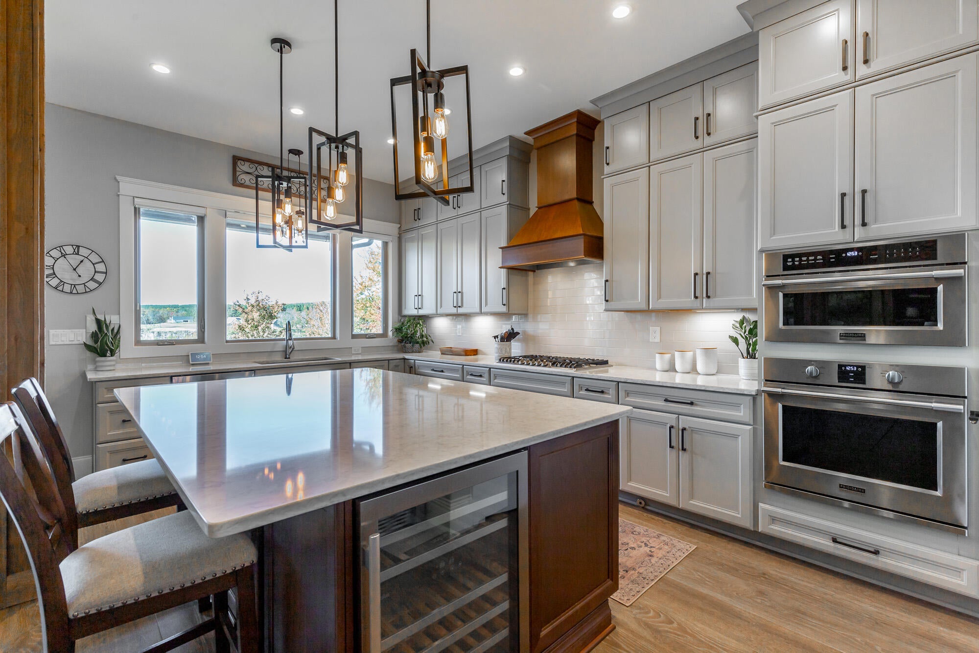 Jasper, Tennessee, 37347, United States, 3 Bedrooms Bedrooms, ,4 BathroomsBathrooms,Residential,Active,1987217