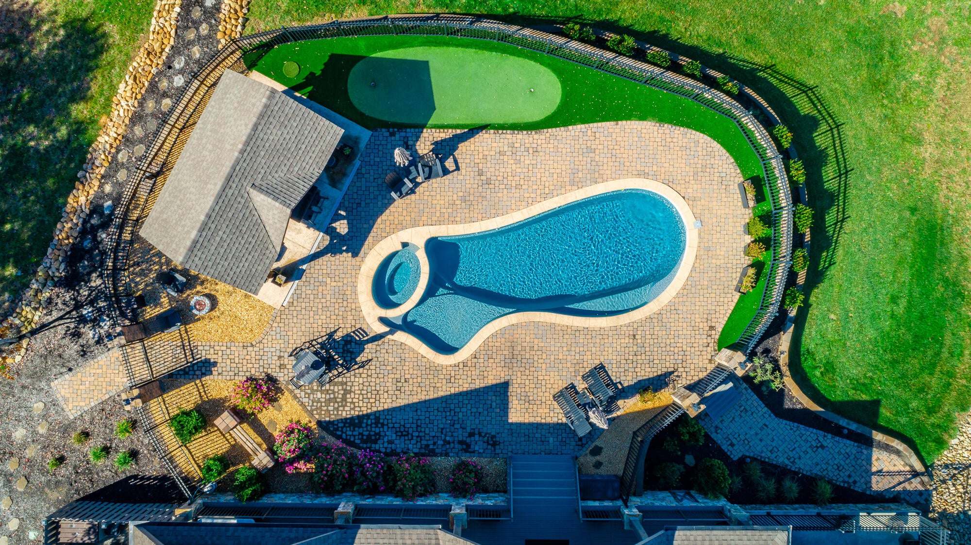 Jasper, Tennessee, 37347, United States, 3 Bedrooms Bedrooms, ,4 BathroomsBathrooms,Residential,Active,1987217