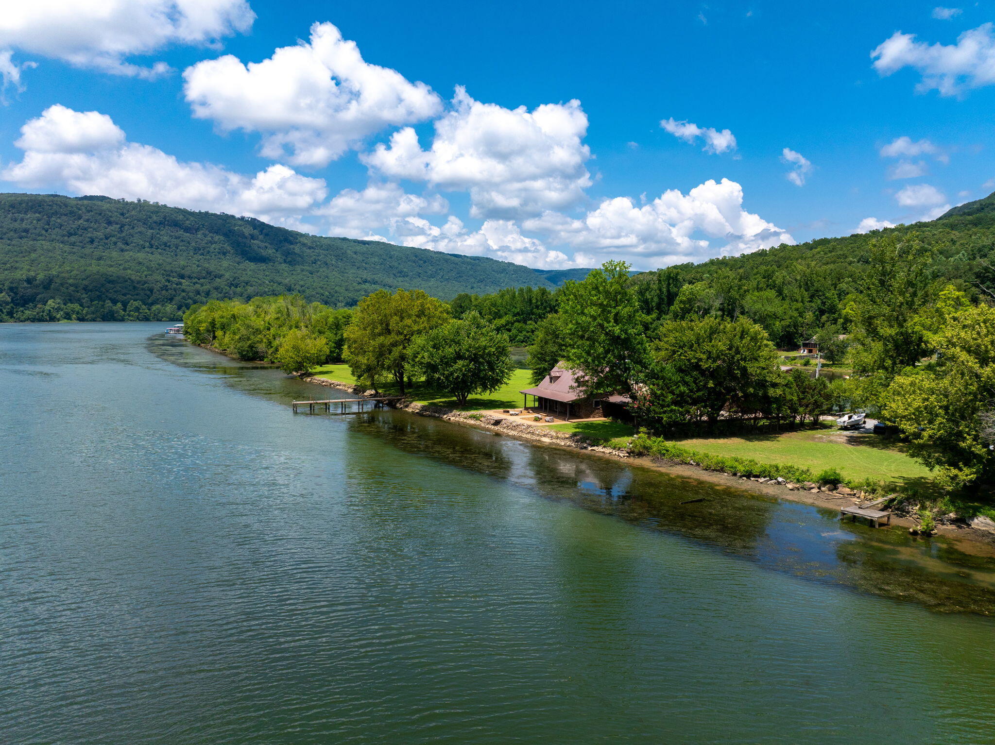 Whitwell, Tennessee, 37397, United States, 3 Bedrooms Bedrooms, ,2 BathroomsBathrooms,Residential,Active,1900160