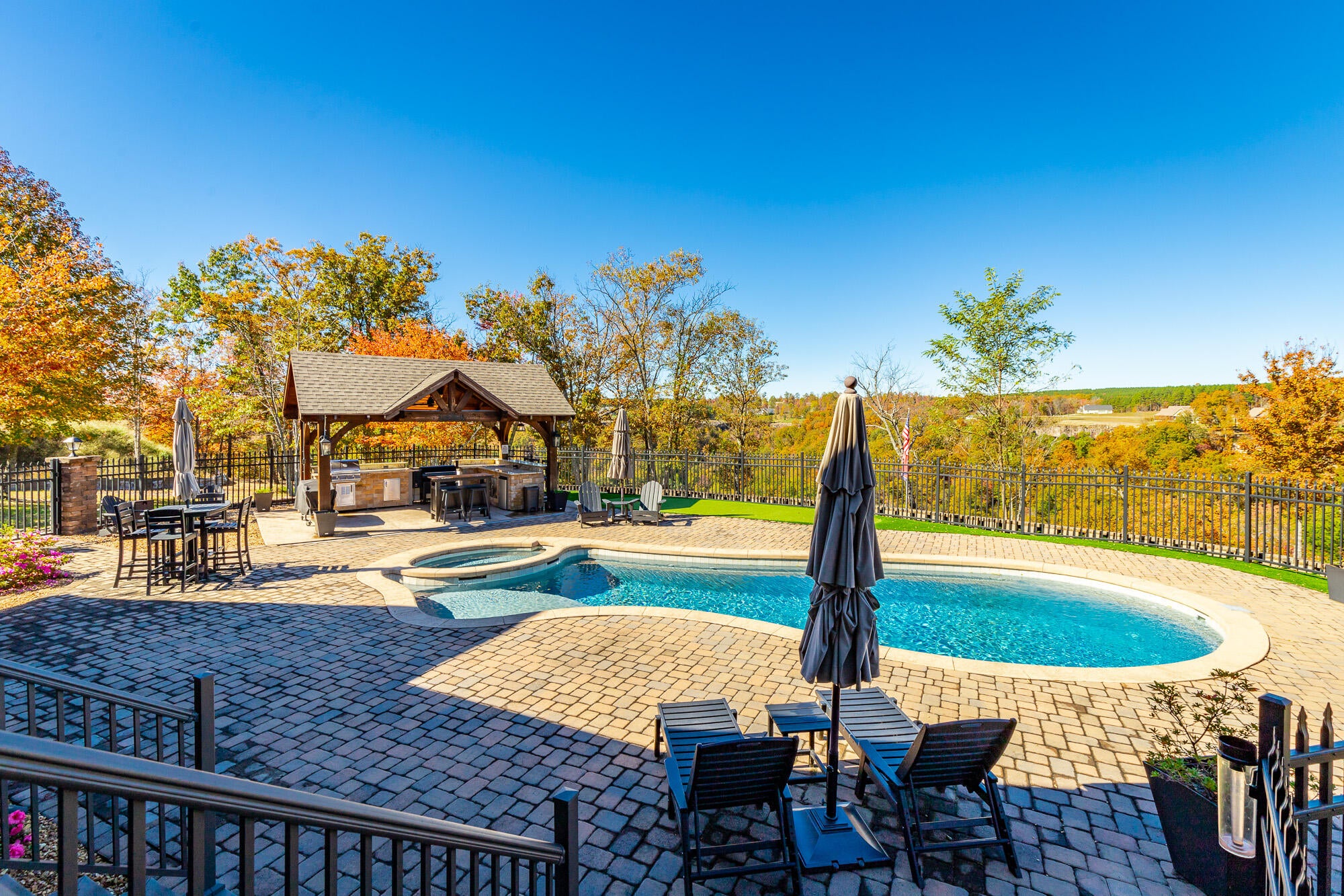 Jasper, Tennessee, 37347, United States, 3 Bedrooms Bedrooms, ,4 BathroomsBathrooms,Residential,Active,1987217