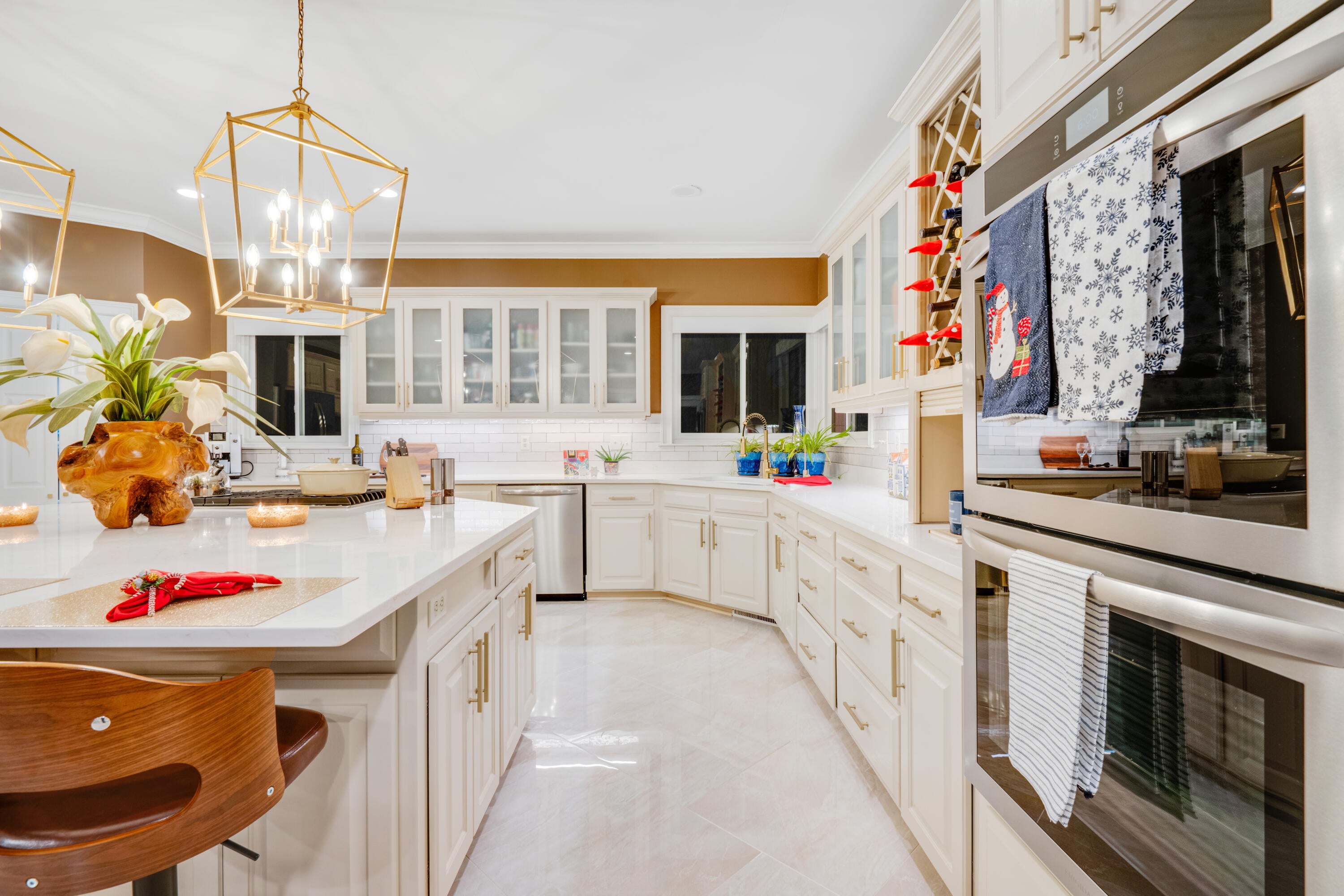 Chattanooga, Tennessee, 37416, United States, 4 Bedrooms Bedrooms, ,5 BathroomsBathrooms,Residential,Pending,2007030