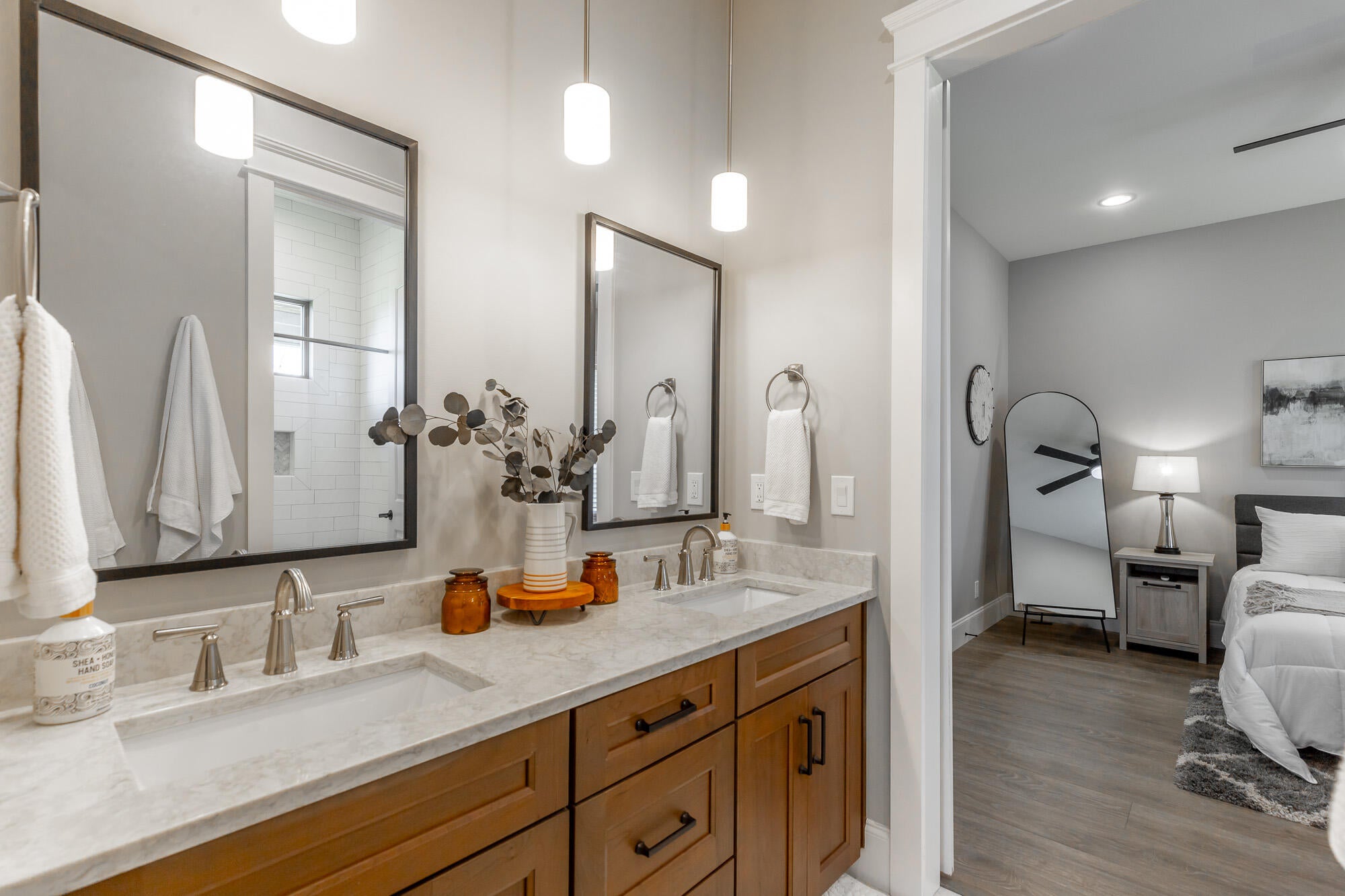 Jasper, Tennessee, 37347, United States, 3 Bedrooms Bedrooms, ,4 BathroomsBathrooms,Residential,Active,1987217