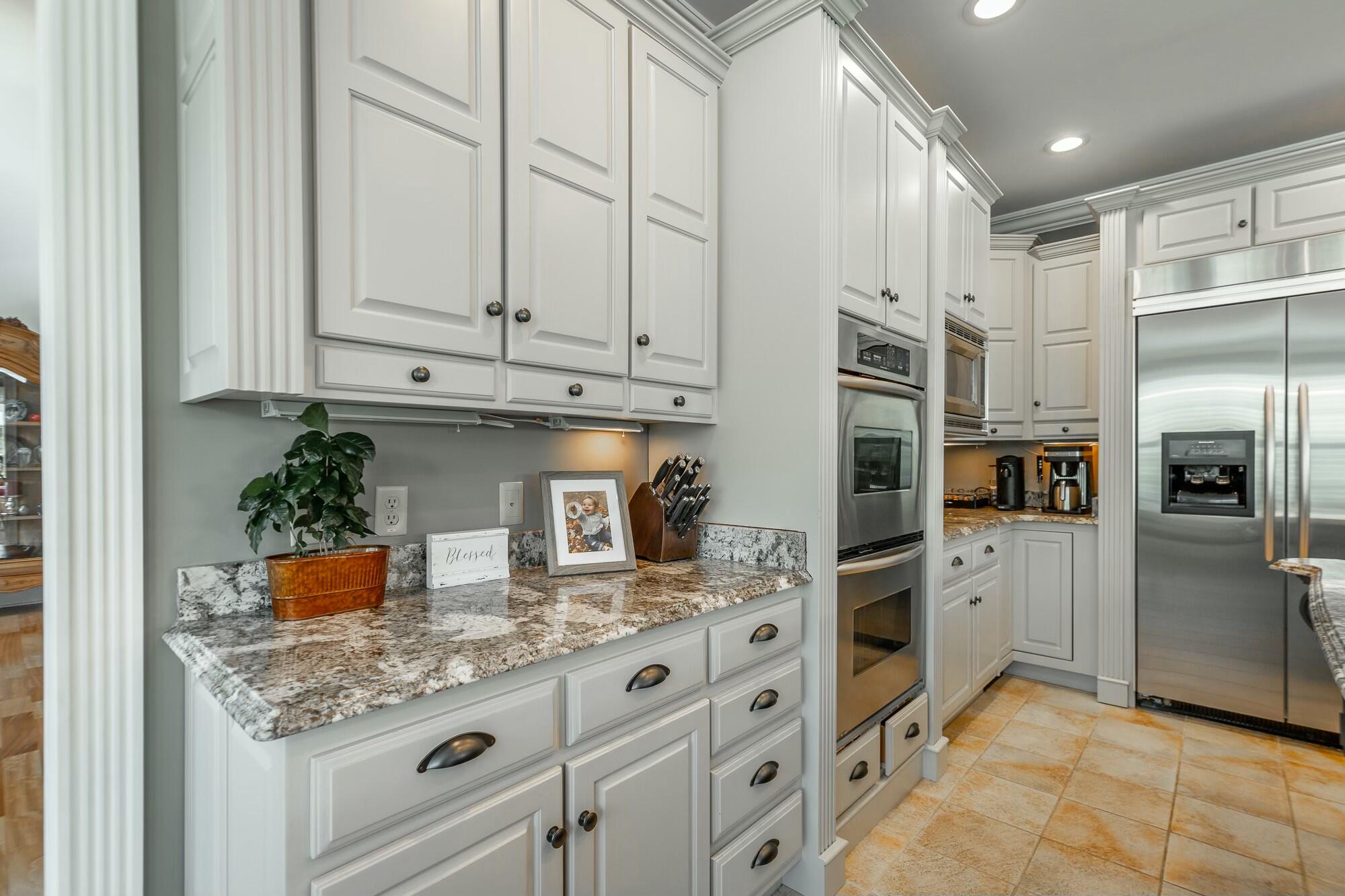 Chattanooga, Tennessee, 37419, United States, 5 Bedrooms Bedrooms, ,6 BathroomsBathrooms,Residential,Active,1762855
