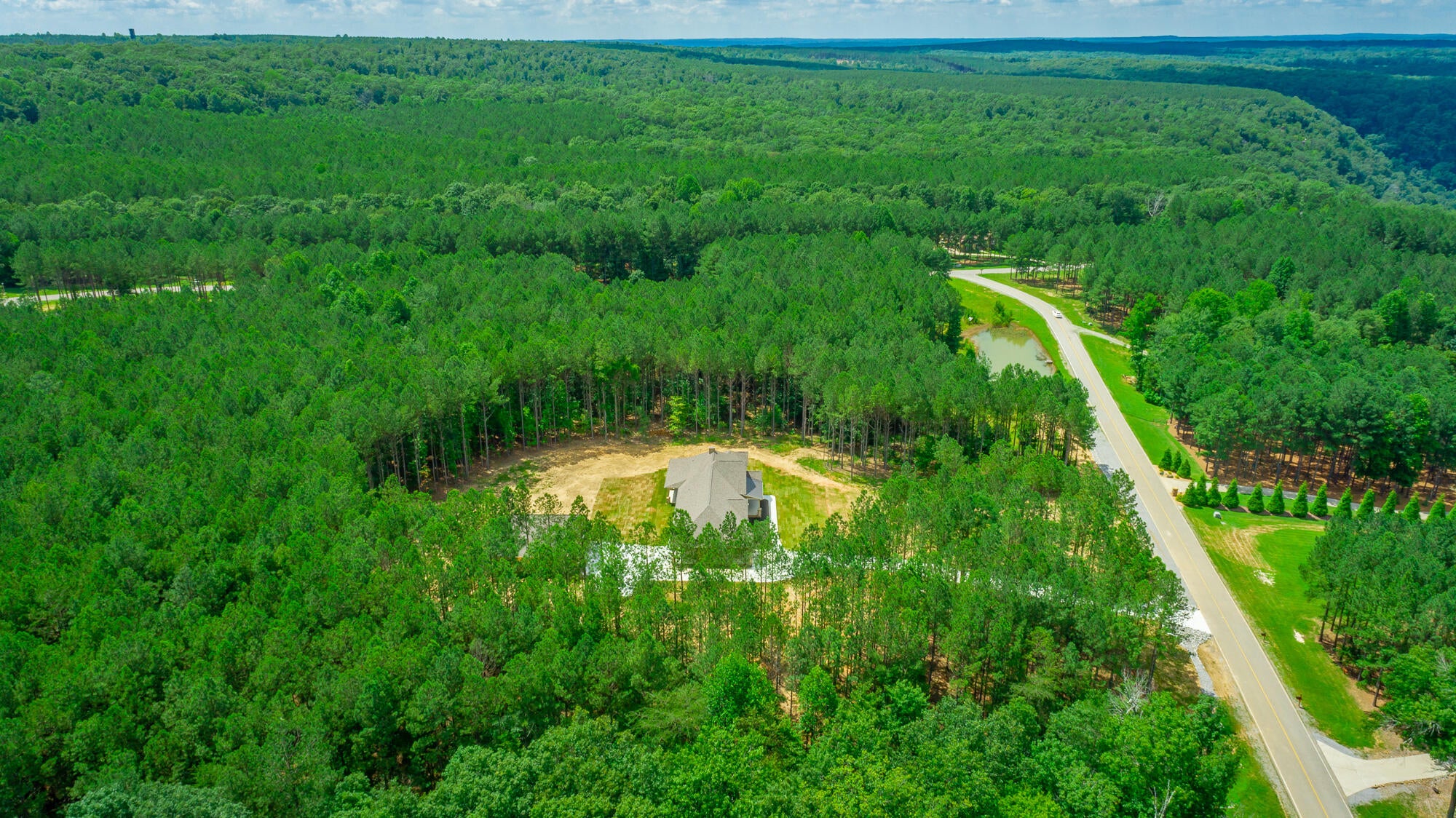 Jasper, Tennessee, 37347, United States, 3 Bedrooms Bedrooms, ,3 BathroomsBathrooms,Residential,Active,1965825