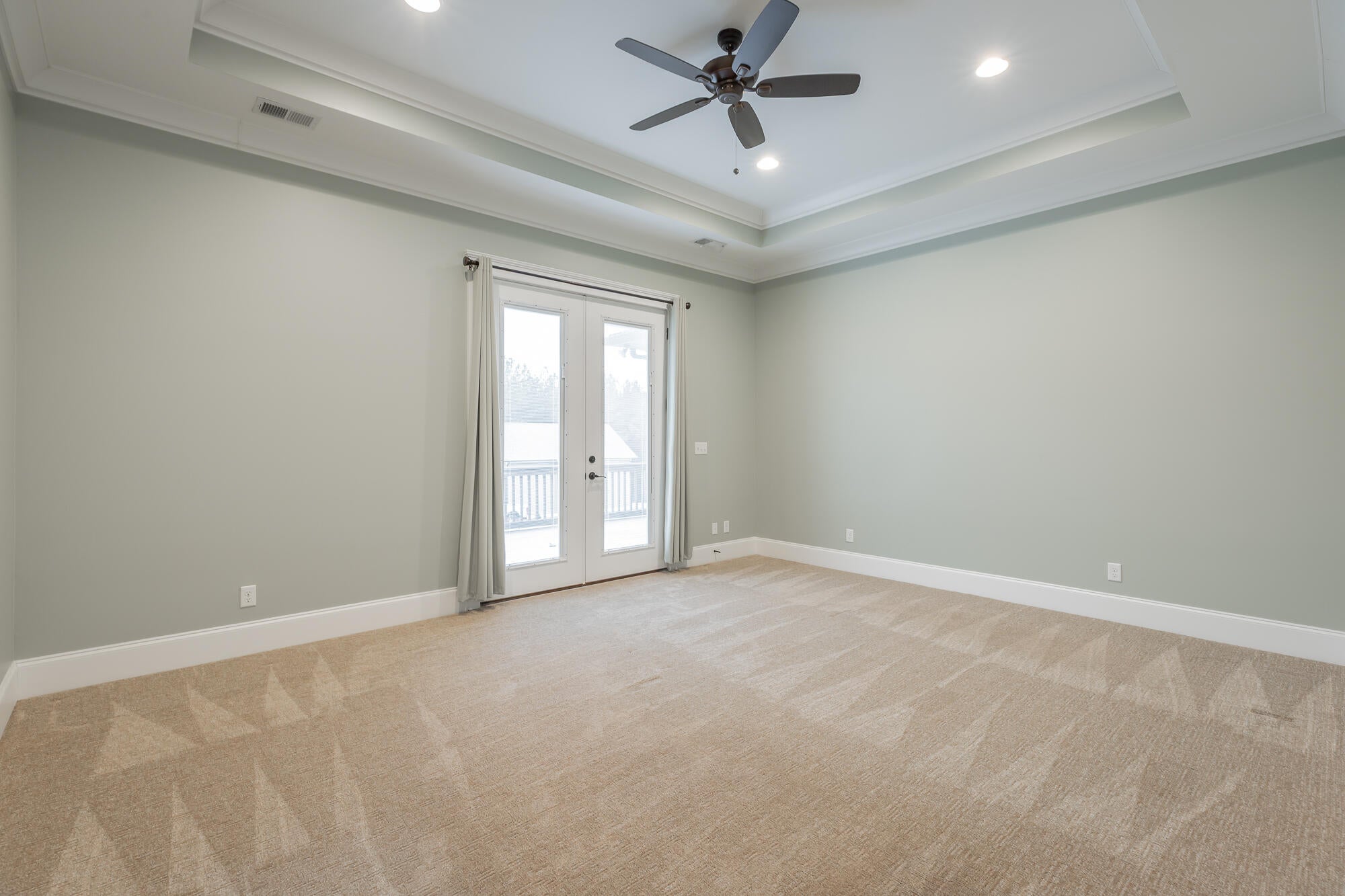 Jasper, Tennessee, 37347, United States, 3 Bedrooms Bedrooms, ,5 BathroomsBathrooms,Residential,Active,2002347