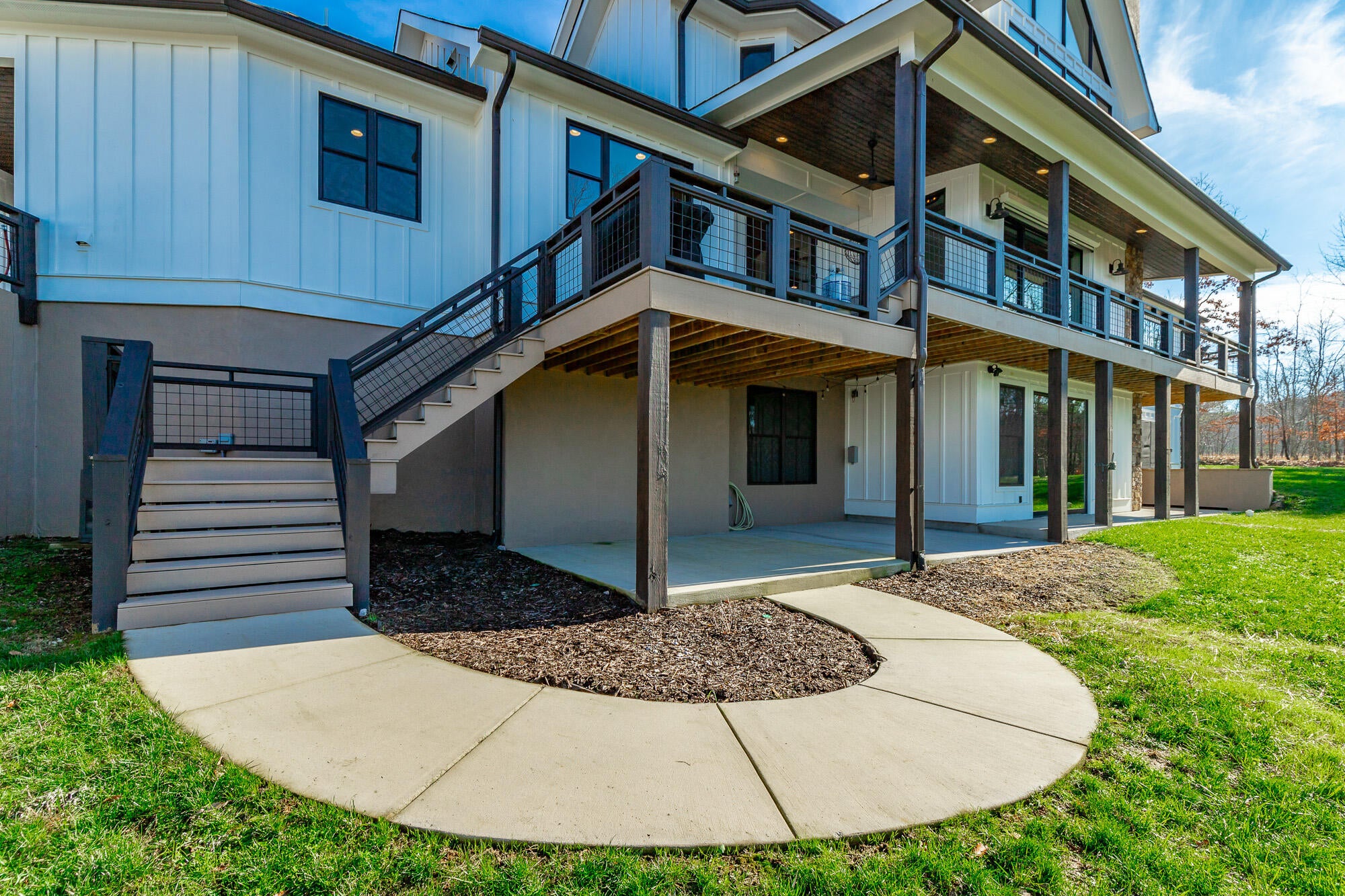 Jasper, Tennessee, 37347, United States, 3 Bedrooms Bedrooms, ,3 BathroomsBathrooms,Residential,Active,2002330