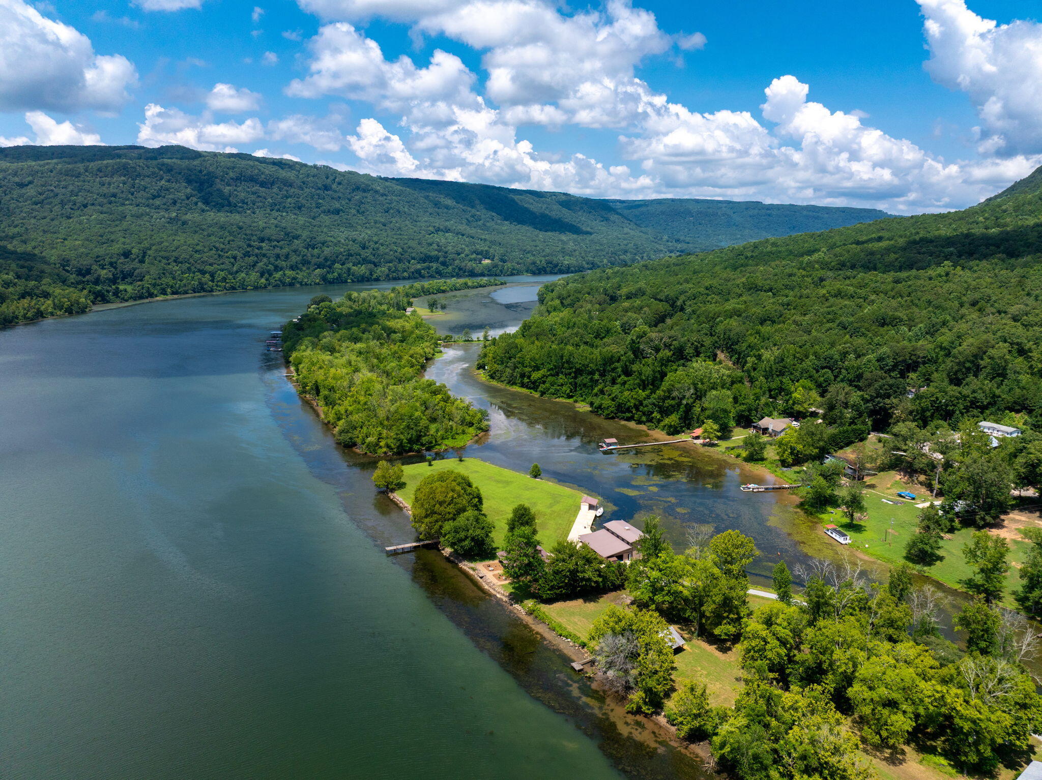 Whitwell, Tennessee, 37397, United States, 3 Bedrooms Bedrooms, ,2 BathroomsBathrooms,Residential,Active,1900160