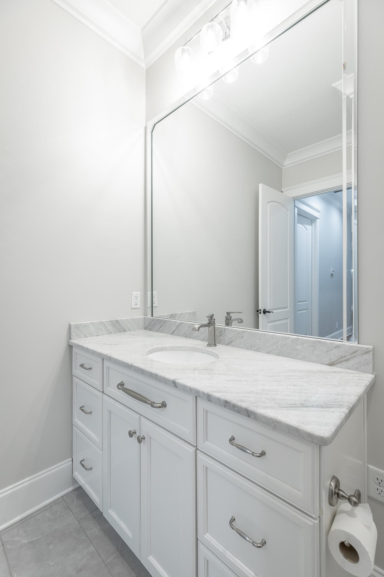 Jasper, Tennessee, 37347, United States, 3 Bedrooms Bedrooms, ,5 BathroomsBathrooms,Residential,Active,2002347