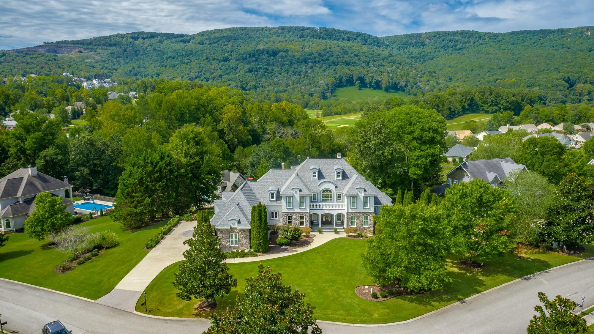 Chattanooga, Tennessee, 37419, United States, 5 Bedrooms Bedrooms, ,6 BathroomsBathrooms,Residential,Active,1762855
