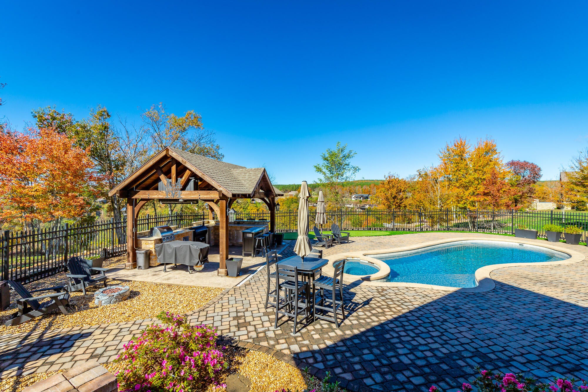 Jasper, Tennessee, 37347, United States, 3 Bedrooms Bedrooms, ,4 BathroomsBathrooms,Residential,Active,1987217